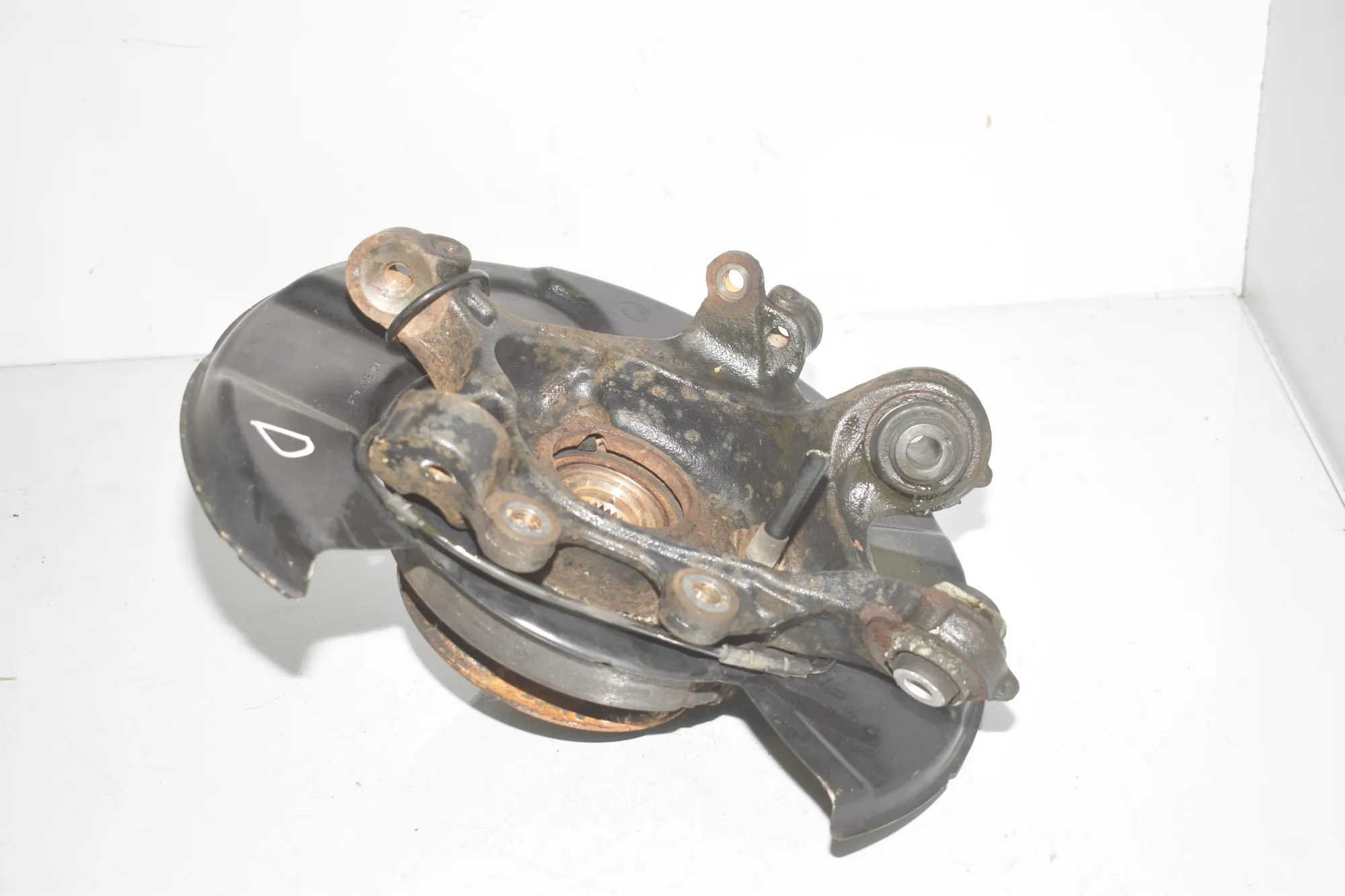 Rear Right Wheel Hub – OEM 6792524 · BMW 3 Touring (F31) 318 d 2016