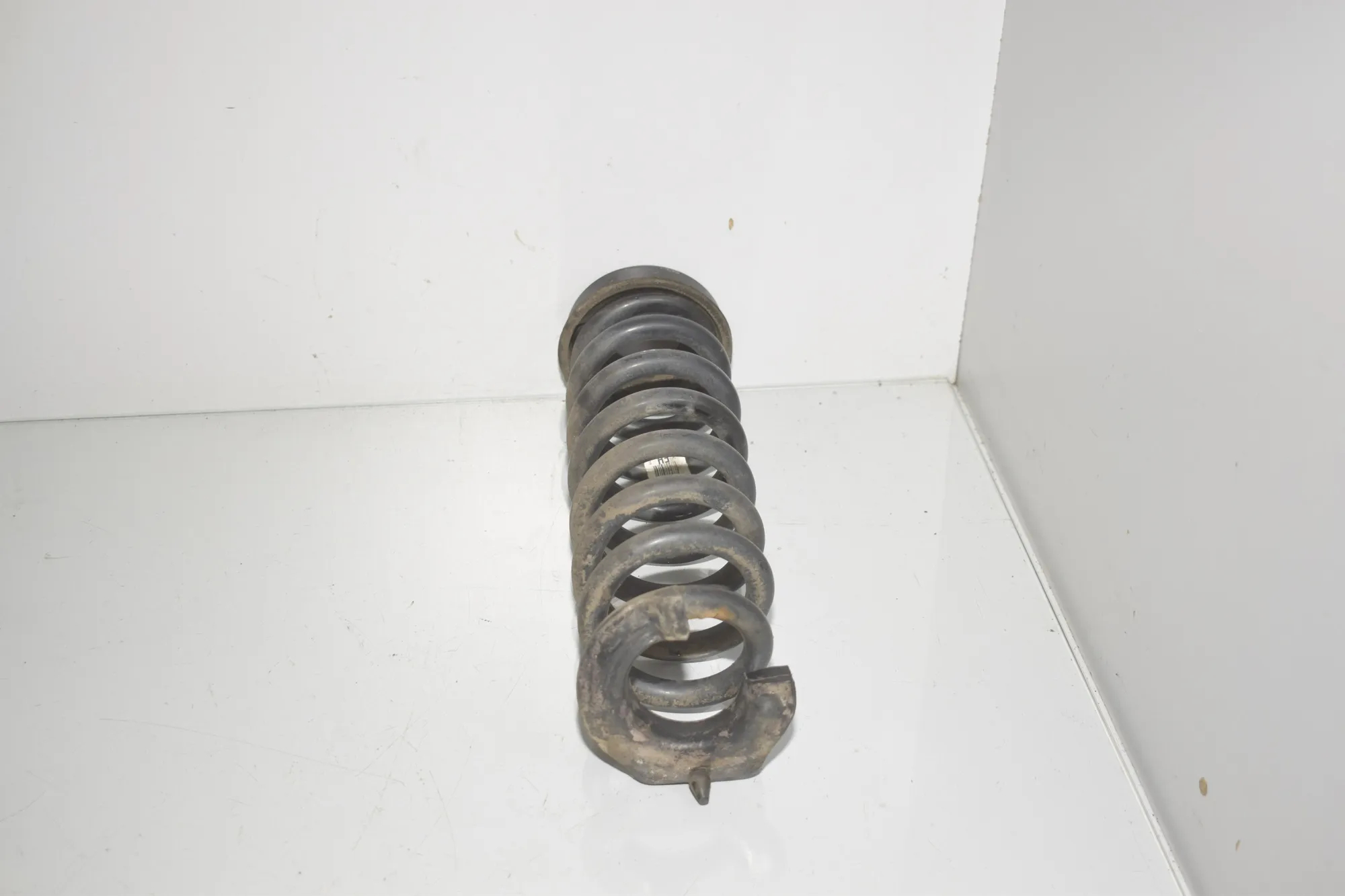 Rear Right Coil Spring – OEM 6851729 · BMW 3 Touring (F31) 318 d 2016 – 3