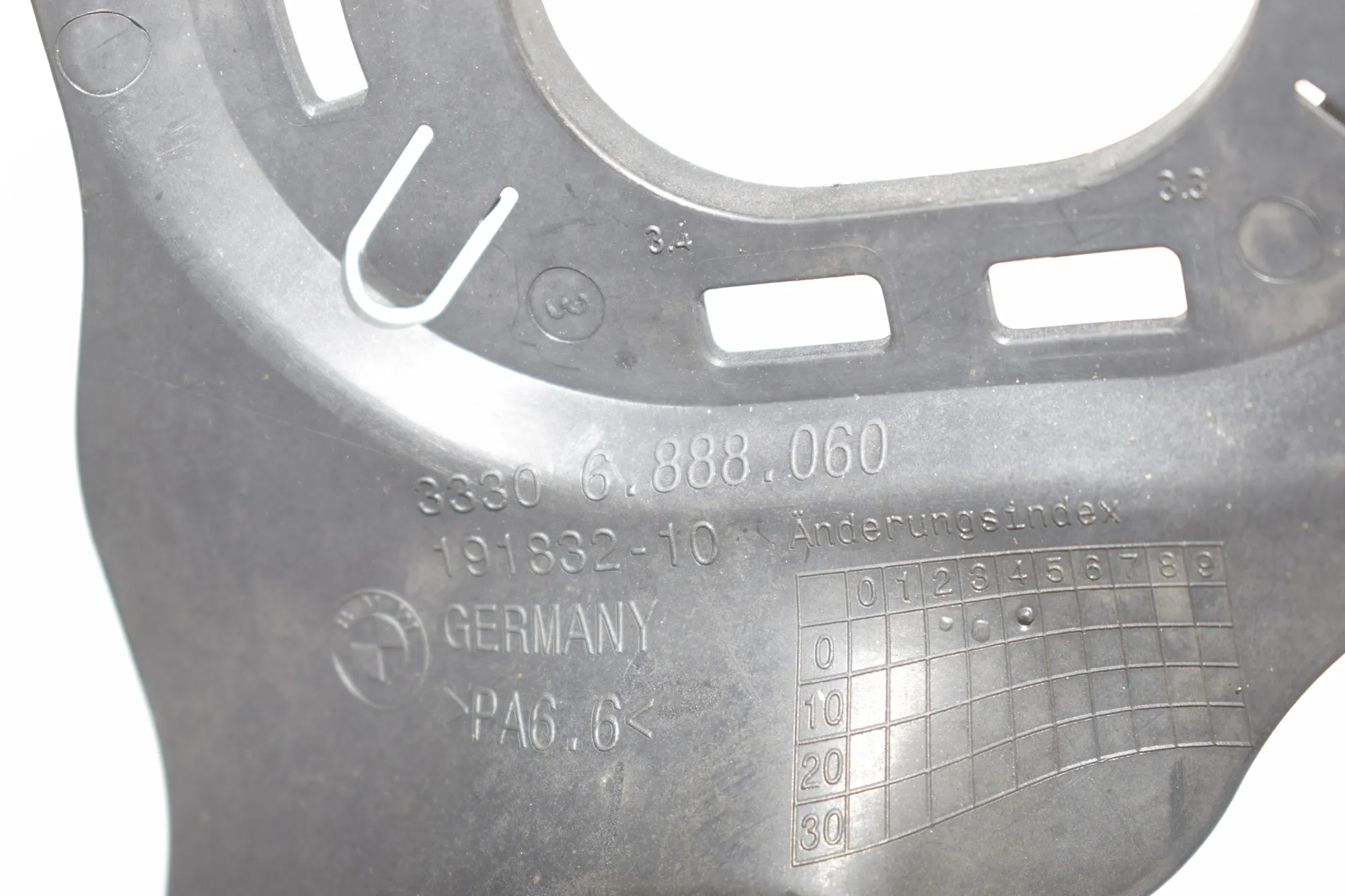 Other Body Parts – OEM 6888060 · BMW 3 Touring (G21) BMW 3 Touring (G21) 318 d 2020 – 4