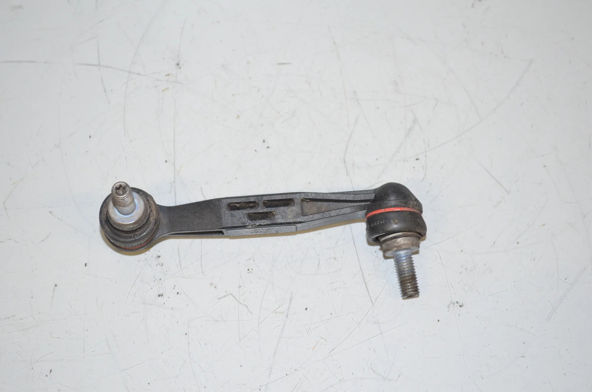 Rear Left Stabilizer Link – OEM 6785607 · BMW 3 Touring (G21) BMW 3 Touring (G21) 318 d 2020