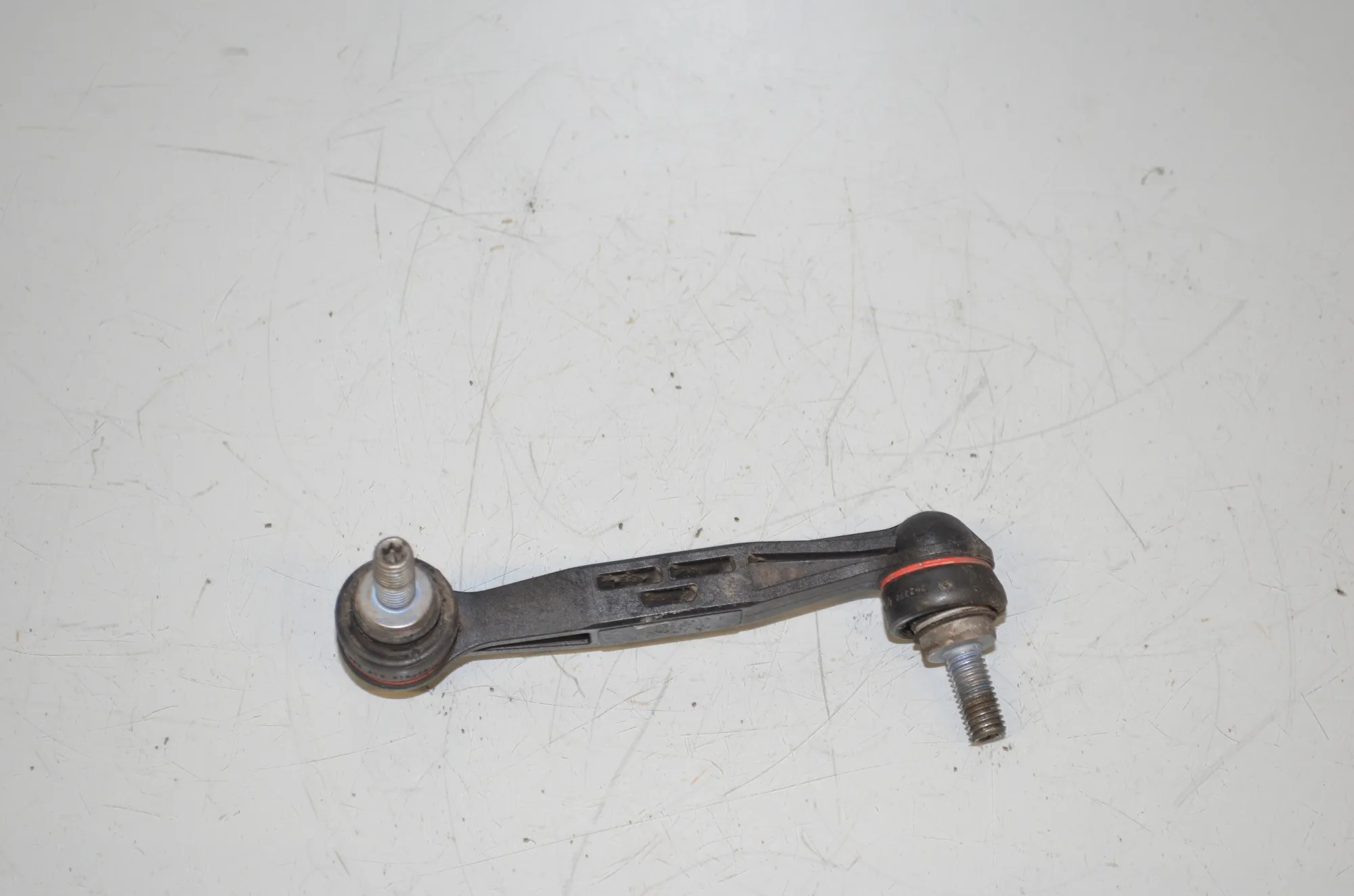 Rear Left Stabilizer Link – OEM 6785607 · BMW 3 Touring (G21) BMW 3 Touring (G21) 318 d 2020 – 5