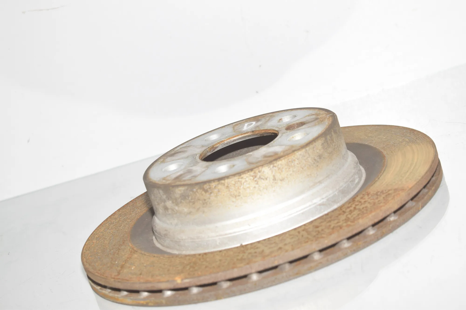Rear Right Brake Disc – OEM 6877213 · BMW 3 3 Touring (G21) (2019 -) 318 d (2019 -, 2.0 L, 110 kW) 2020 – 2