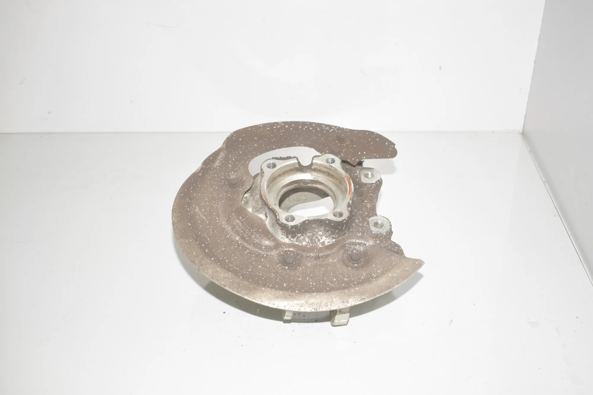 Rear Left Wheel Hub Spindle – OEM 6898479 · BMW 3 Touring (G21) BMW 3 Touring (G21) 318 d 2020 – 3