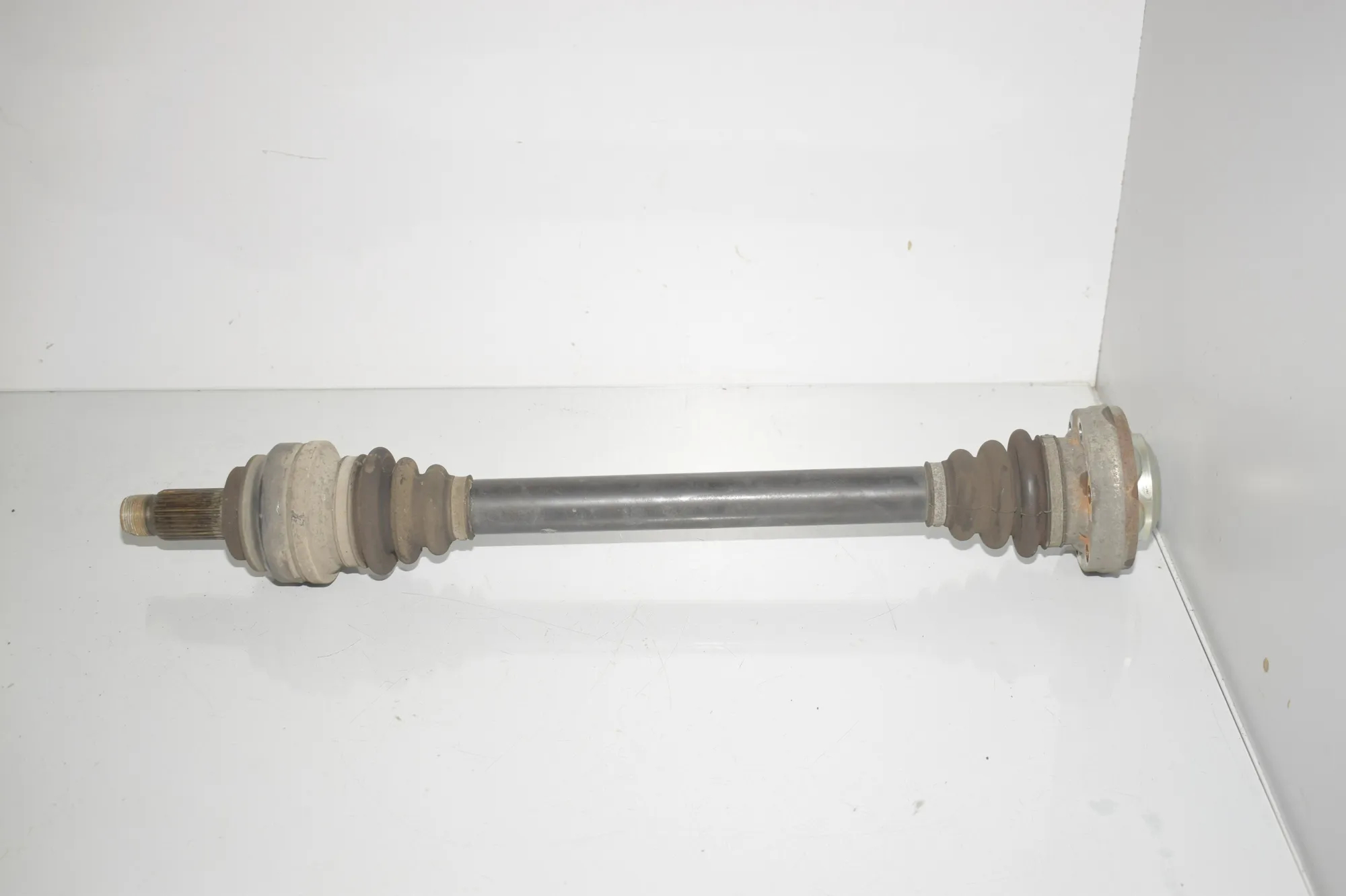 Rear Left Driveshaft – OEM 7632635 · BMW X1 (E84) sDrive 20 i 2012