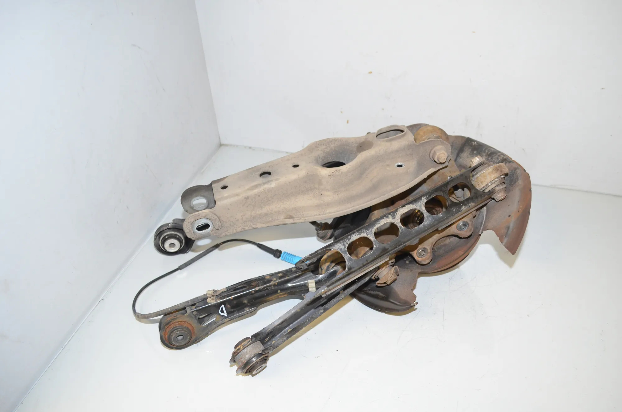 Rear Right Wheel Hub – OEM 6788050 · BMW X1 (E84) sDrive 20 i 2012