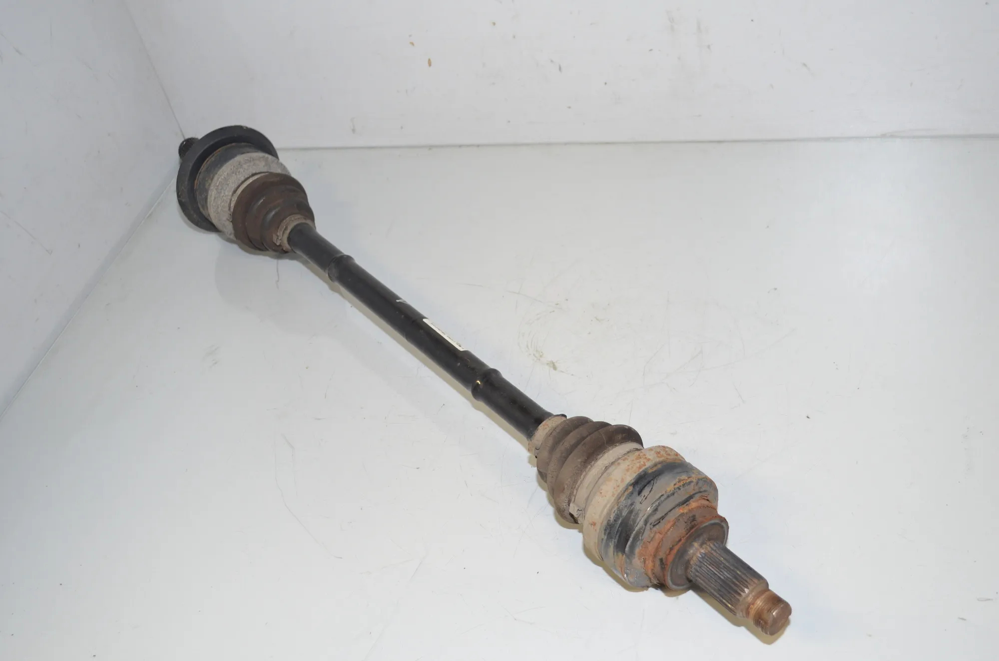Rear Right Driveshaft – OEM 7597682 · BMW 3 (F30, F80) 318 d 2013 – 3
