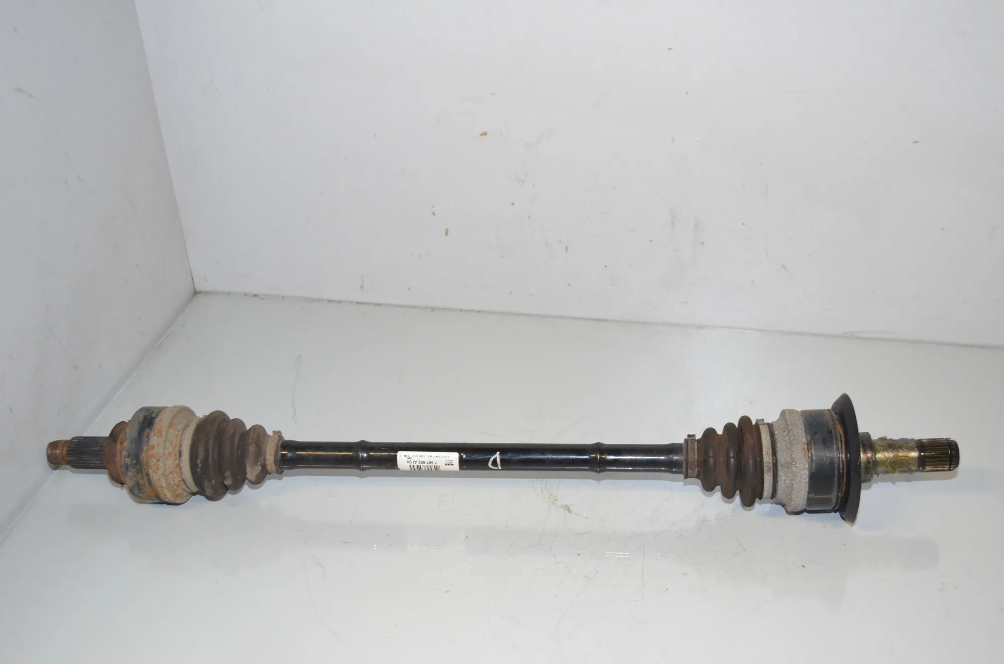 Rear Right Driveshaft – OEM 7597682 · BMW 3 (F30, F80) 318 d 2013