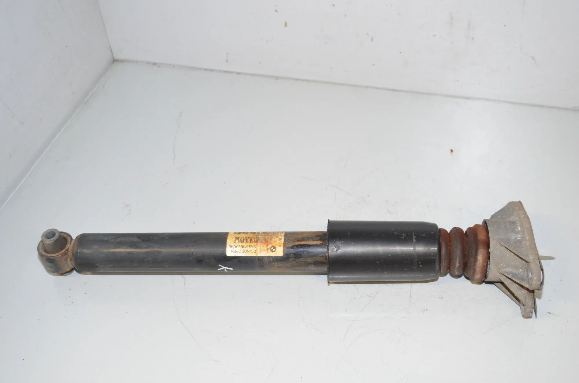 Rear Left Shock Absorber – OEM 6791568 · BMW 3 (F30, F80) 318 d 2013 – 2