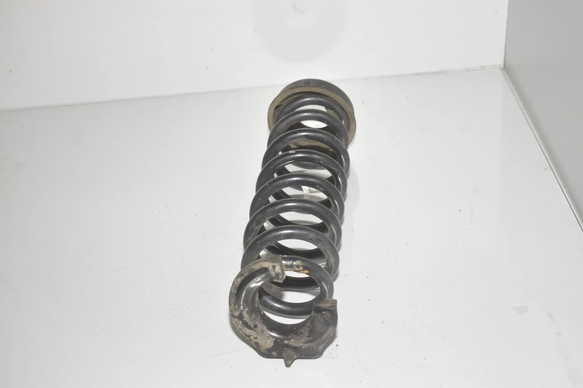 Rear Right Coil Spring – OEM 6851726 · BMW 3 (F30, F80) 318 d 2013 – 3