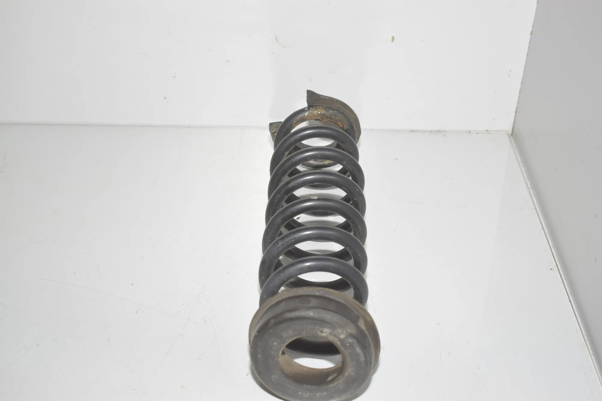 Rear Right Coil Spring – OEM 6851726 · BMW 3 (F30, F80) 318 d 2013