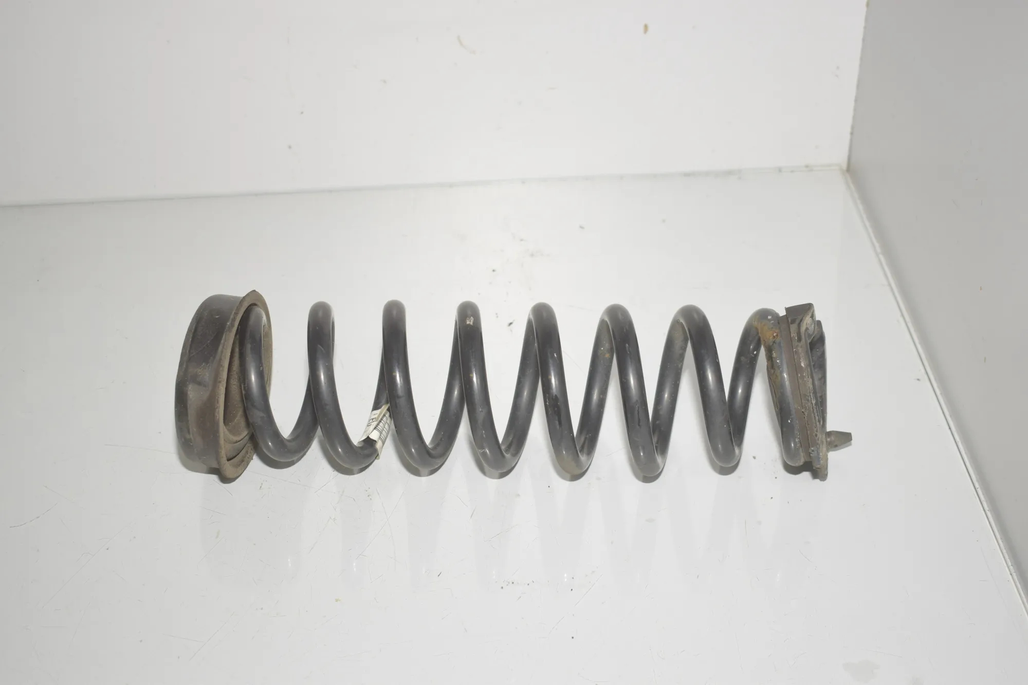 Rear Right Coil Spring – OEM 6851726 · BMW 3 (F30, F80) 318 d 2013 – 2