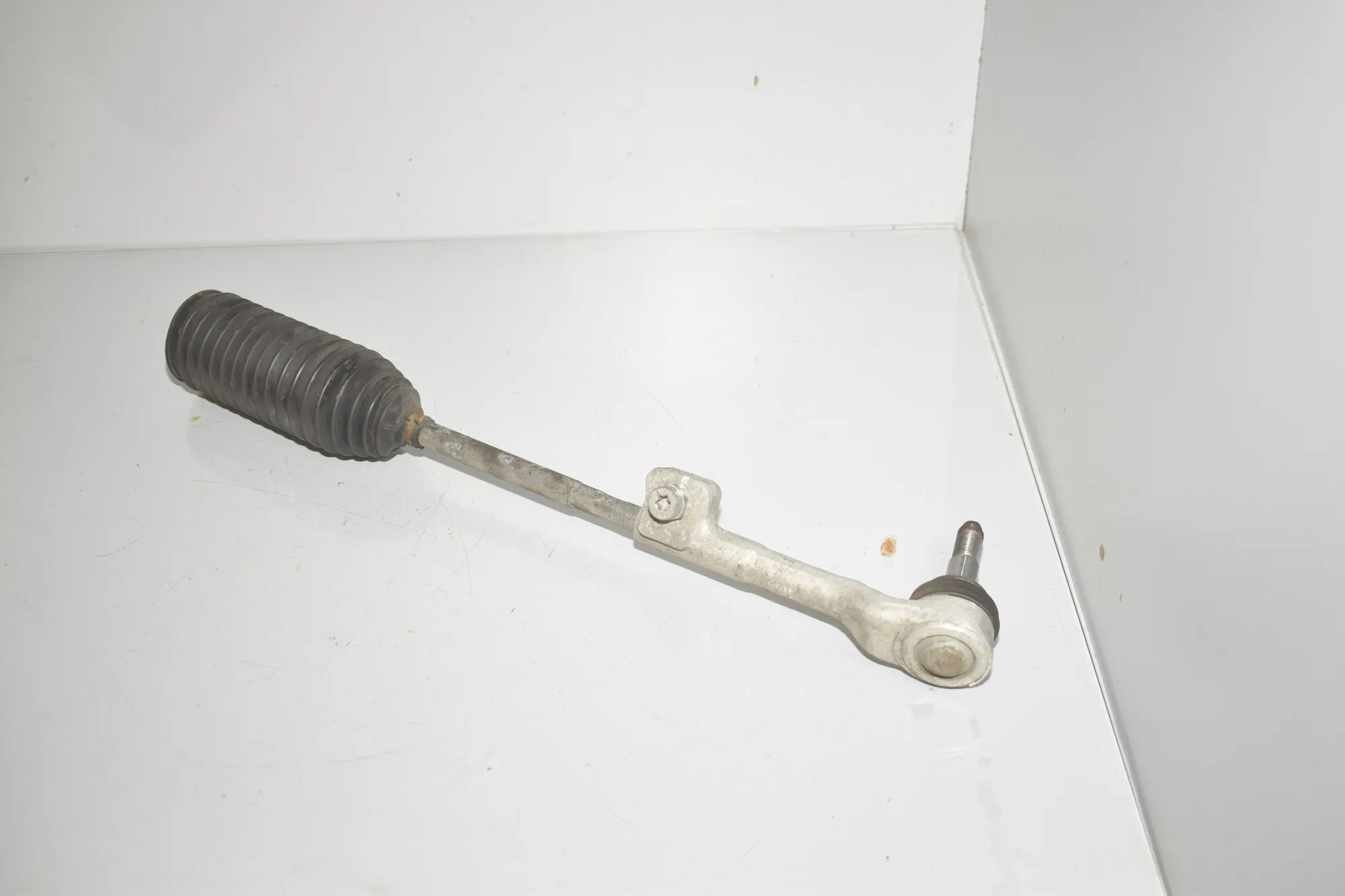 Left Side Steering Tie Rod – OEM 6851409 · BMW i3 (I01) Electric 2019 – 3