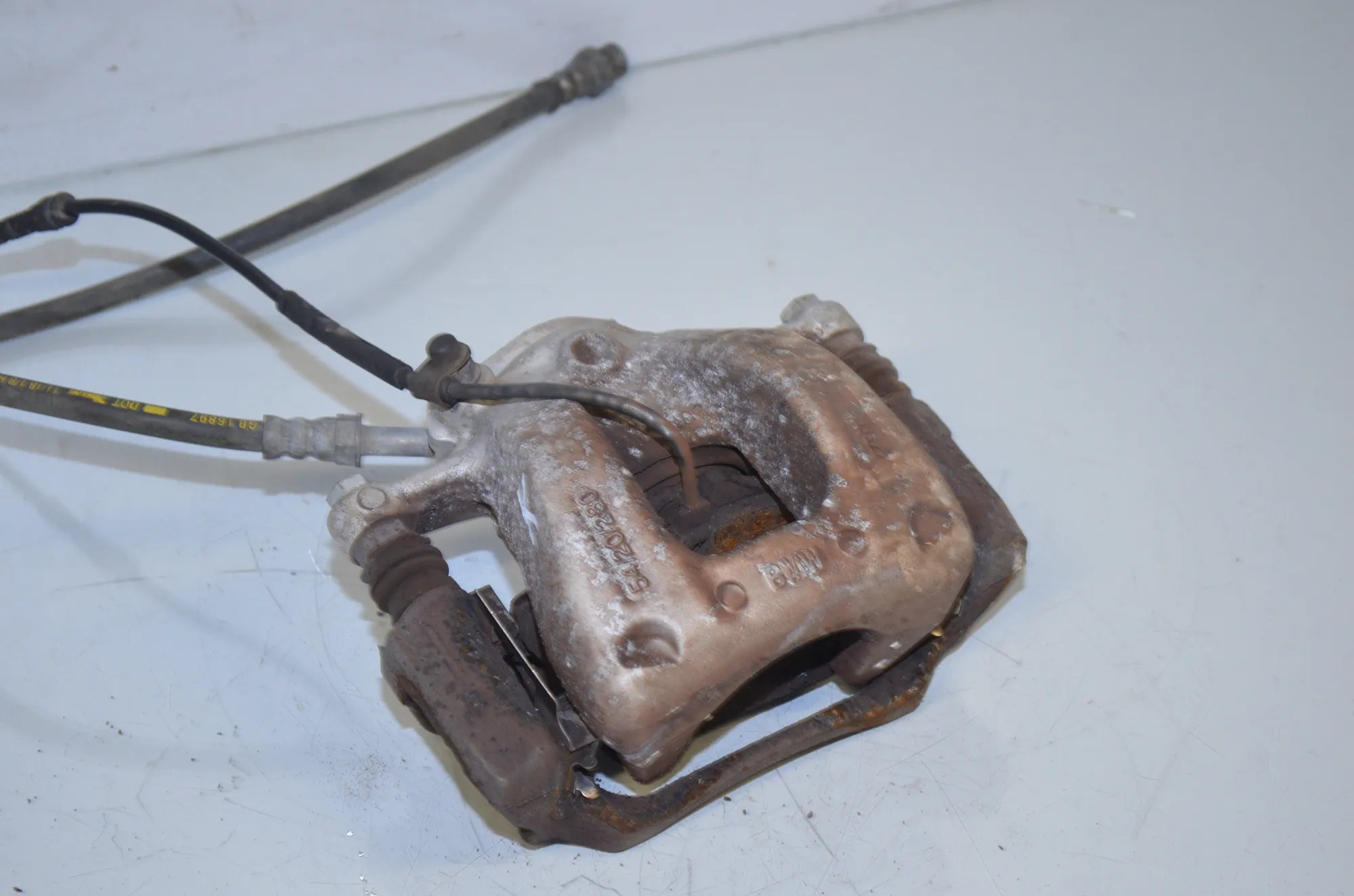 Front Left Brake Caliper – OEM 6860269 · BMW i3 (I01) Electric 2019