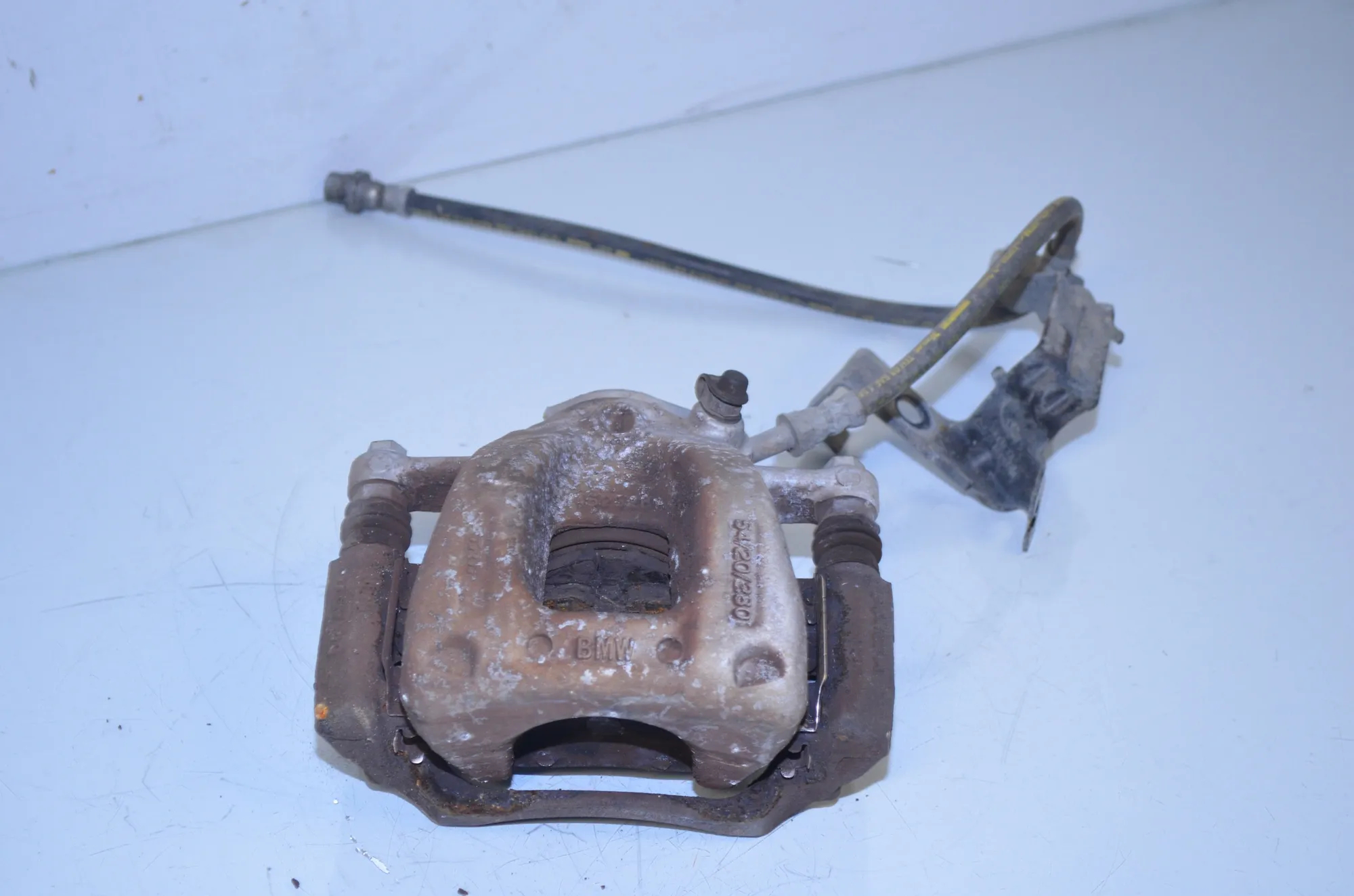 Front Right Brake Caliper – OEM 6860270 · BMW i3 (I01) Electric 2019