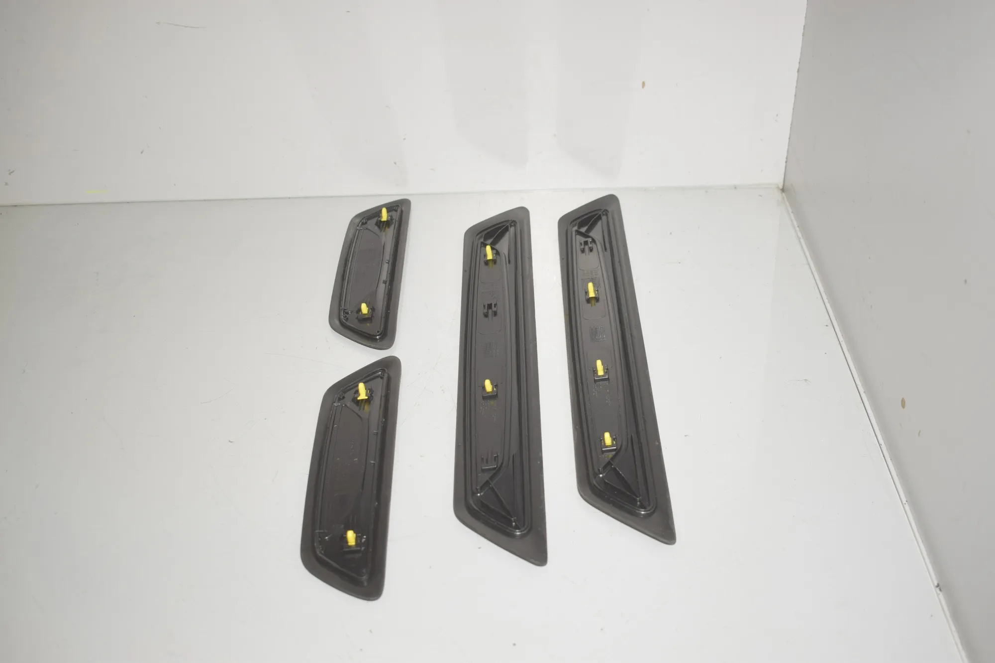 Door Sill Trim Kit – OEM 7263315 · BMW X1 (F48) xDrive 18 d 2017 – 3