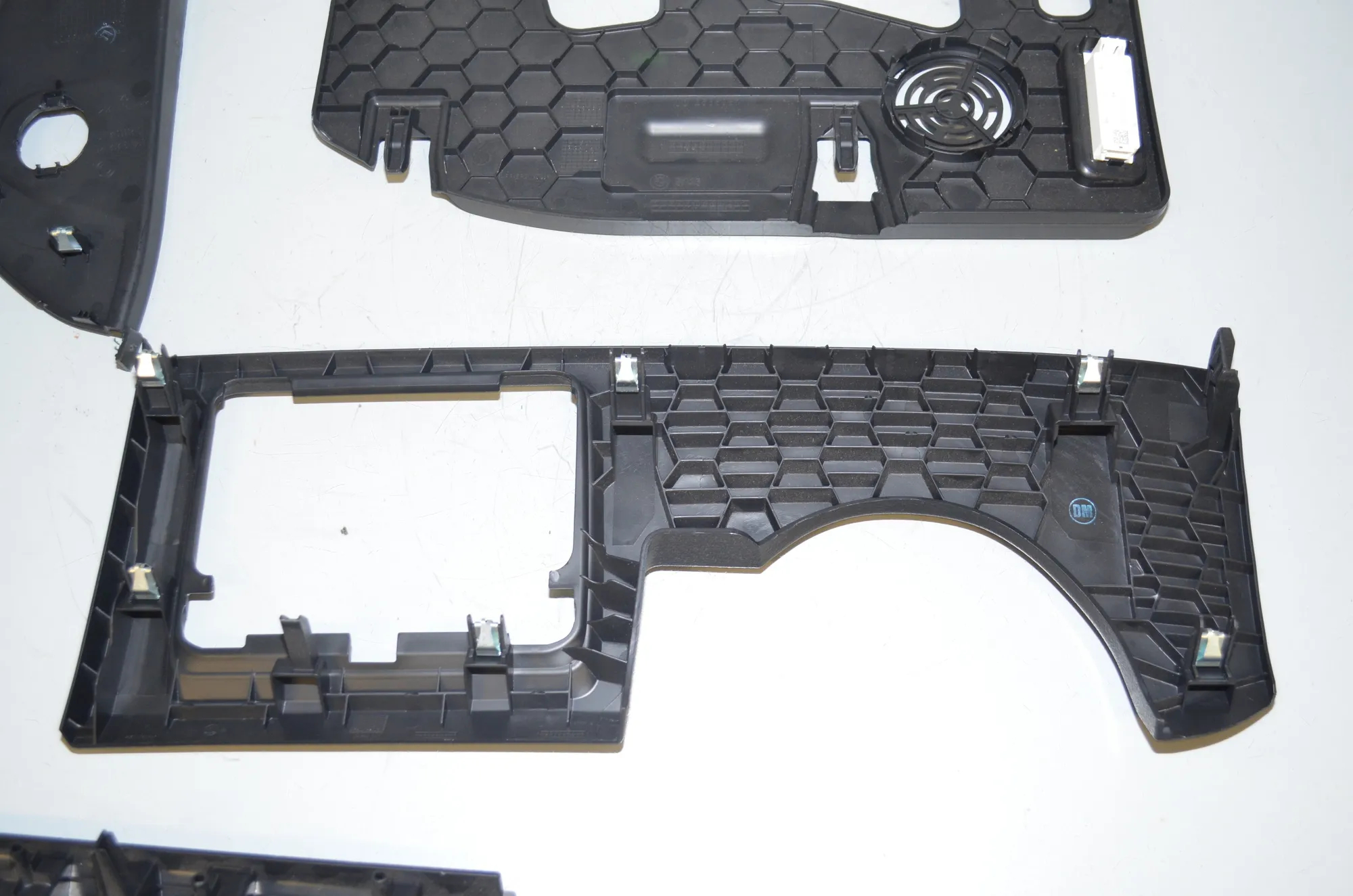 Dashboard Lower Trim – OEM 9292145 · BMW X1 (F48) xDrive 18 d 2017 – 7