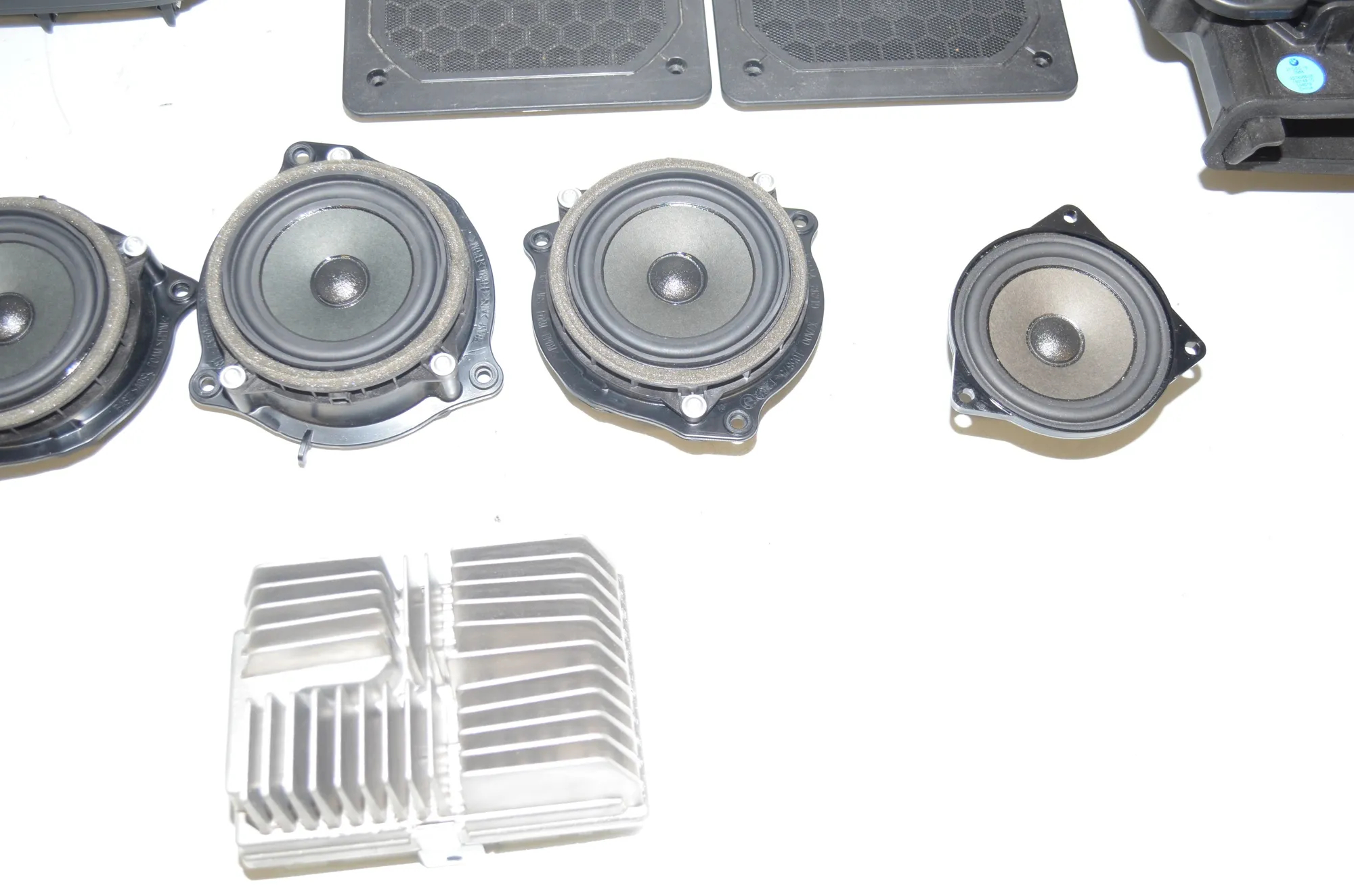 Sound Audio System Set – OEM 9278066 · BMW X1 (F48) xDrive 18 d 2017 – 3