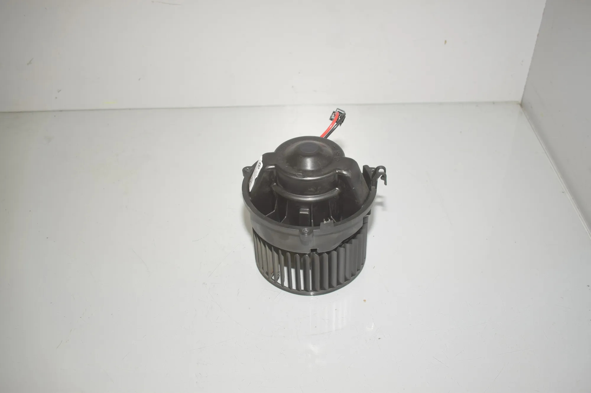 Heater Blower Fan – OEM 9297752 · BMW X1 (F48) xDrive 18 d 2017 – 4