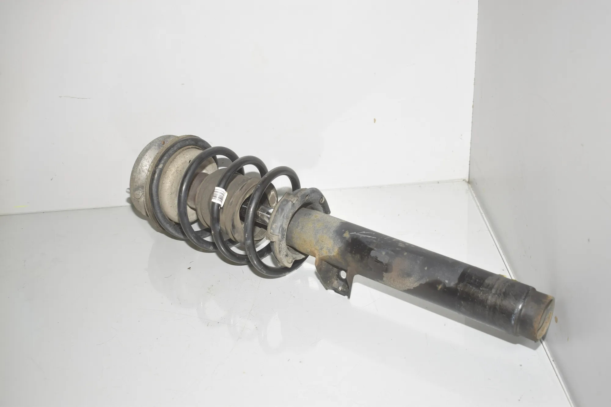 Front Right Shock Absorber – OEM 6851334 · BMW X1 (E84) sDrive 20 i 2012 – 4