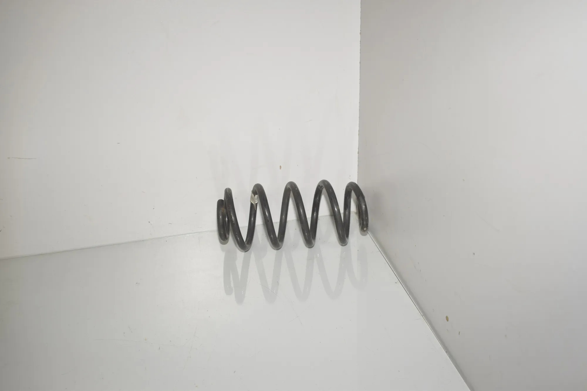 Rear Left Coil Spring – OEM 6872297 · BMW X1 (F48) xDrive 18 d 2017 – 3