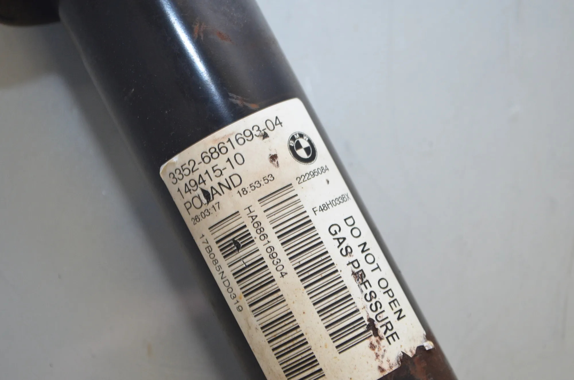Rear Right Shock Absorber – OEM 6861693 · BMW X1 (F48) xDrive 18 d 2017 – 4