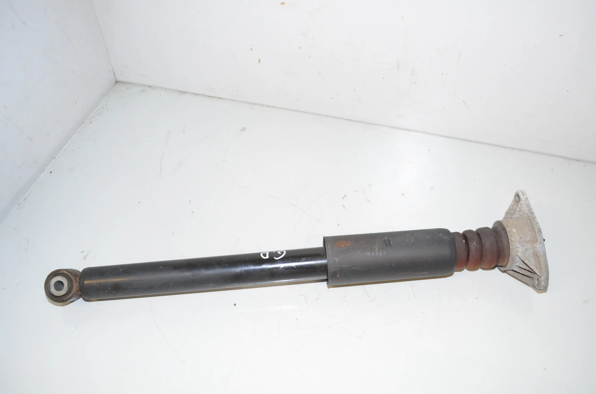 Rear Right Shock Absorber – OEM 6861693 · BMW X1 (F48) xDrive 18 d 2017