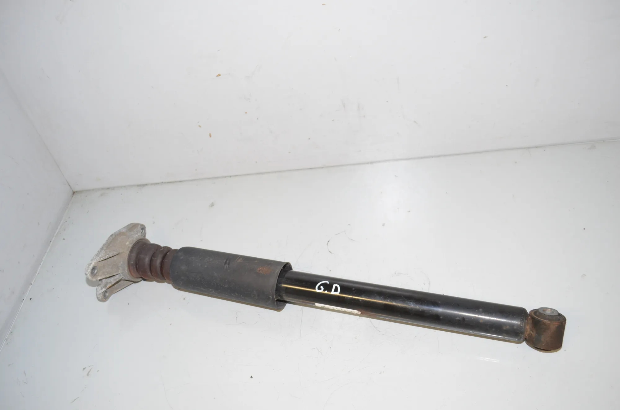 Rear Right Shock Absorber – OEM 6861693 · BMW X1 (F48) xDrive 18 d 2017 – 2