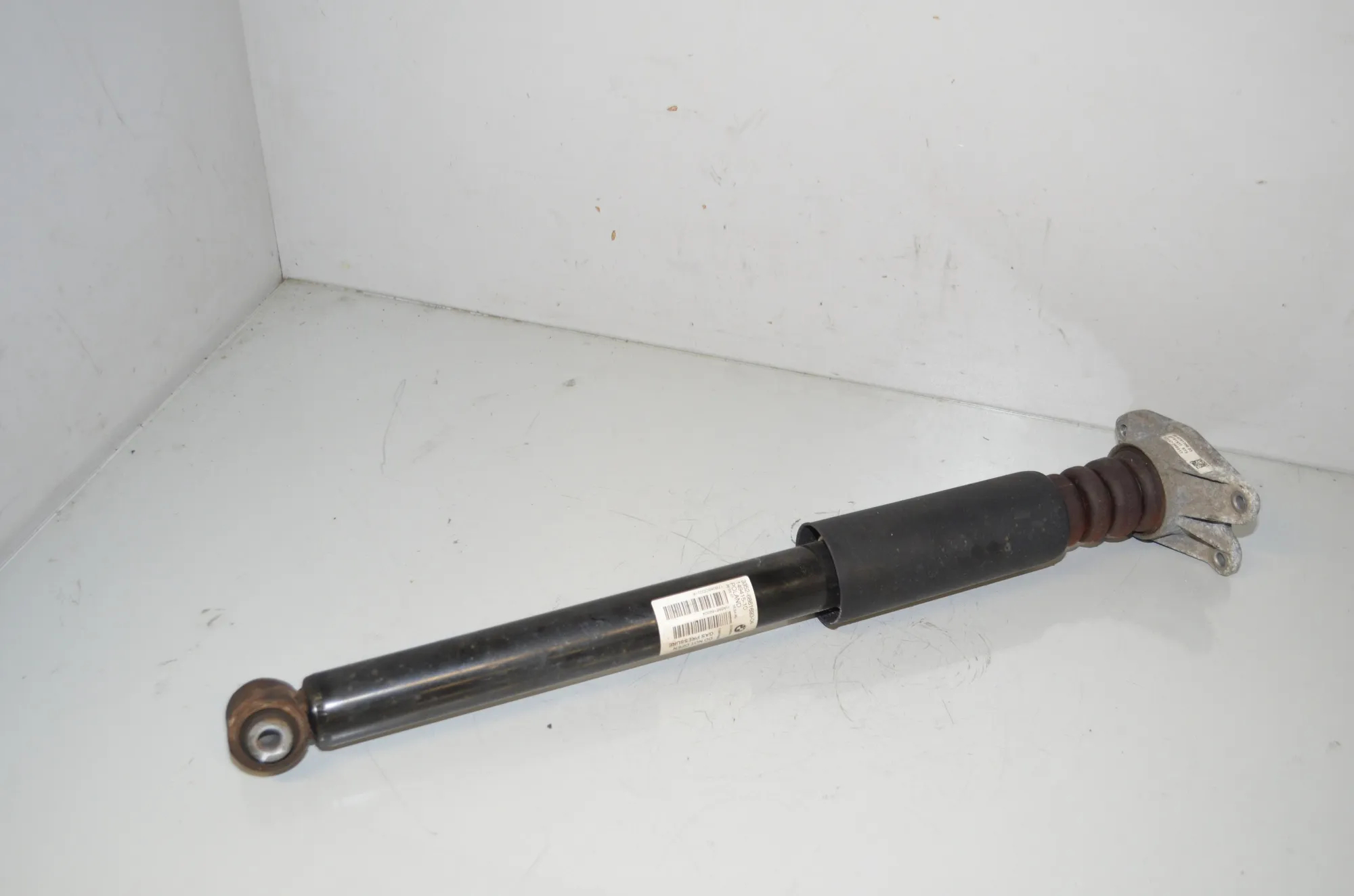 Rear Left Shock Absorber – OEM 6861693 · BMW X1 (F48) xDrive 18 d 2017 – 3