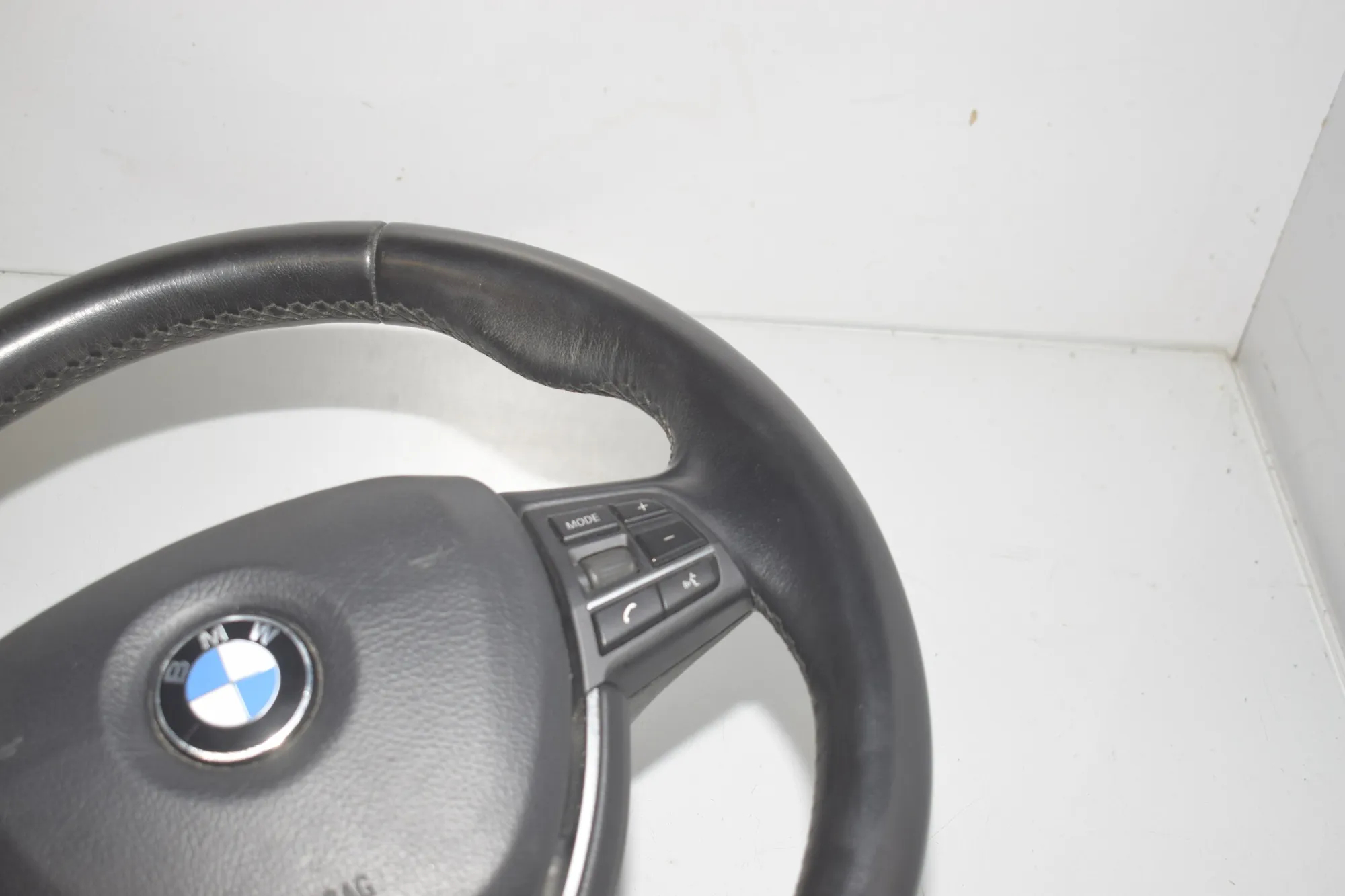 Steering Wheel – OEM 6790891 · BMW 5 Touring (F11) 535 d 2013 – 5