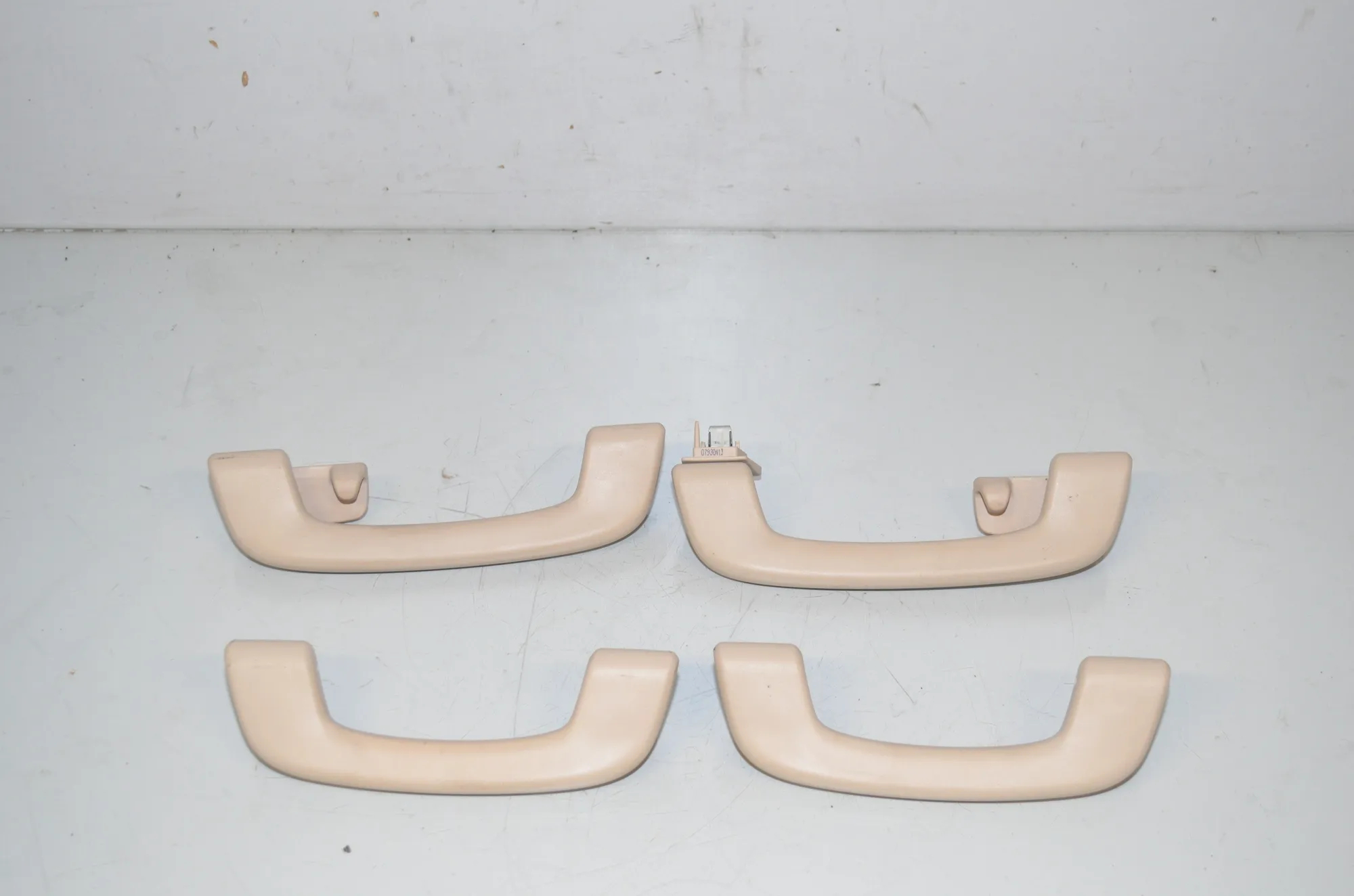 Interior Roof Handle Set – OEM 7499074 · BMW 5 Touring (F11) 535 d 2013