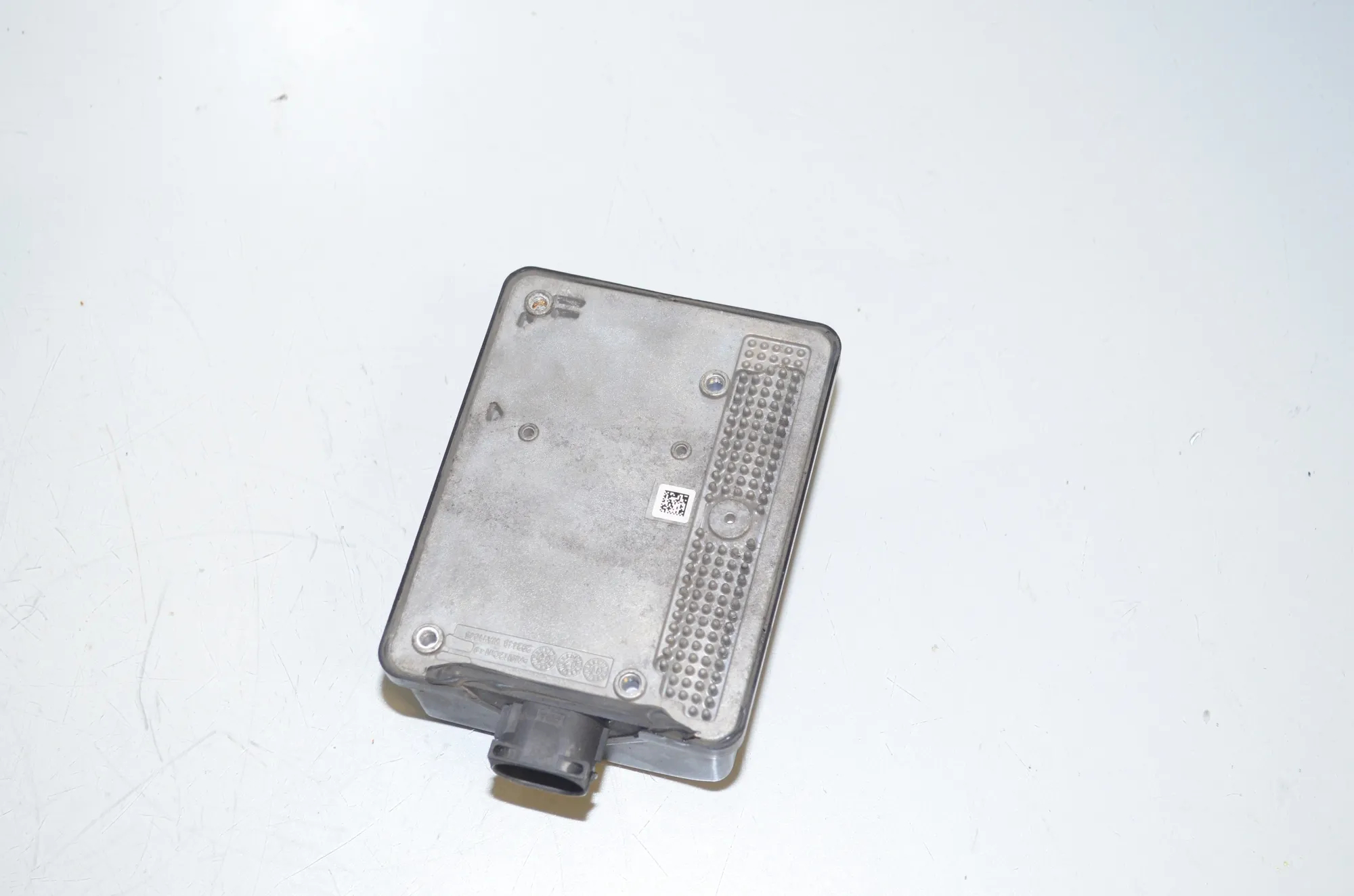 Distance Radar Sensor – OEM 9220065 · BMW 5 Touring (F11) 535 d 2013 – 14