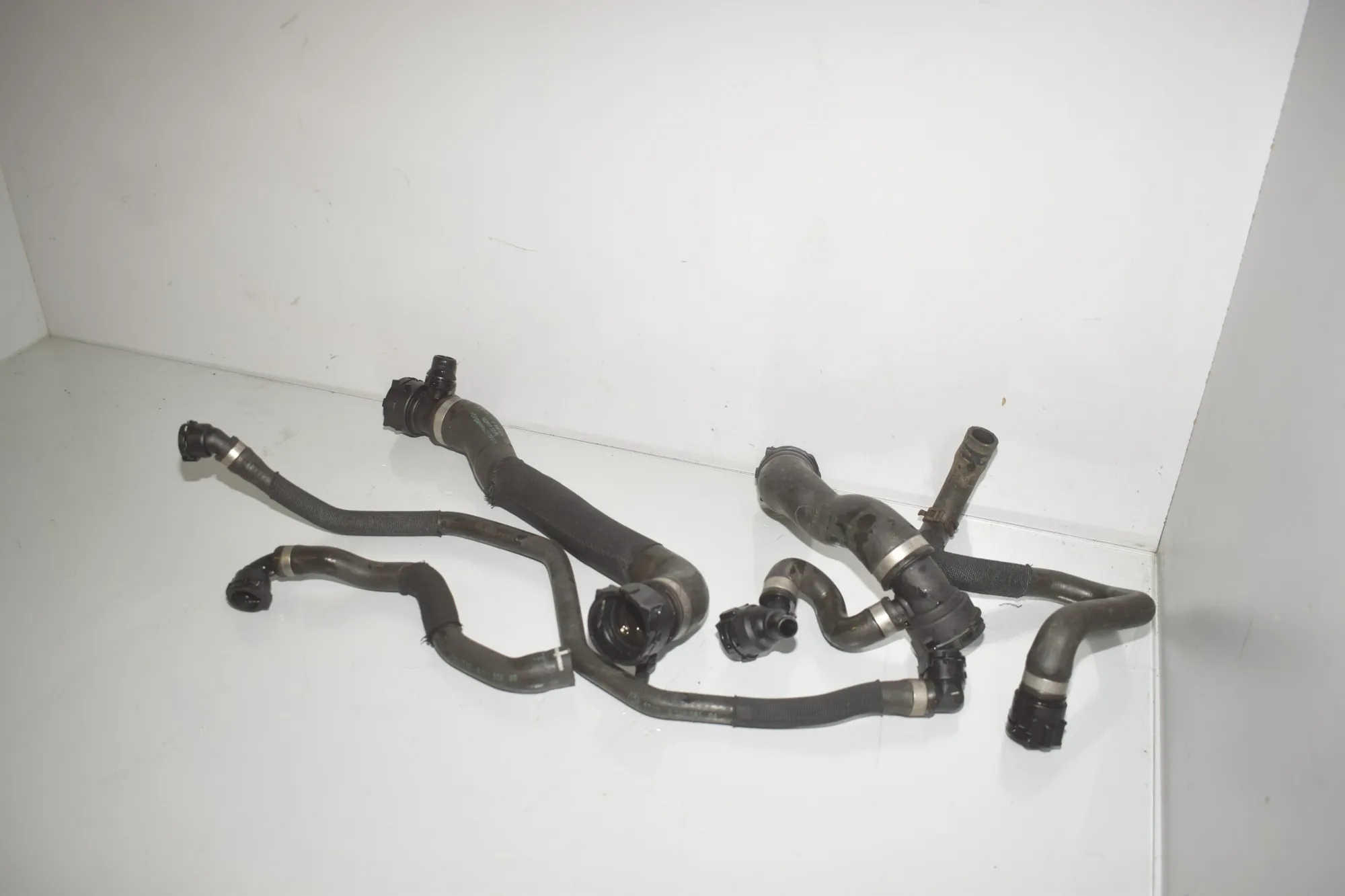 Coolant Hose Pipe – OEM 8506089 · BMW 5 Touring (F11) M 550 d xDrive 2012 – 3