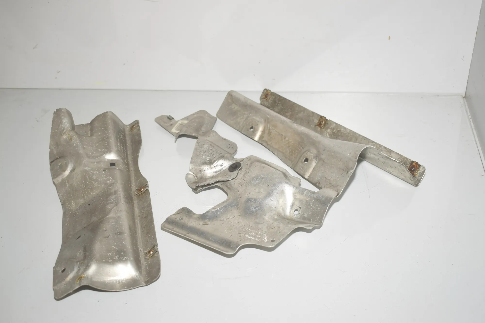 Heat Protection – OEM 7202853 · BMW 5 Touring (F11) M 550 d xDrive 2012