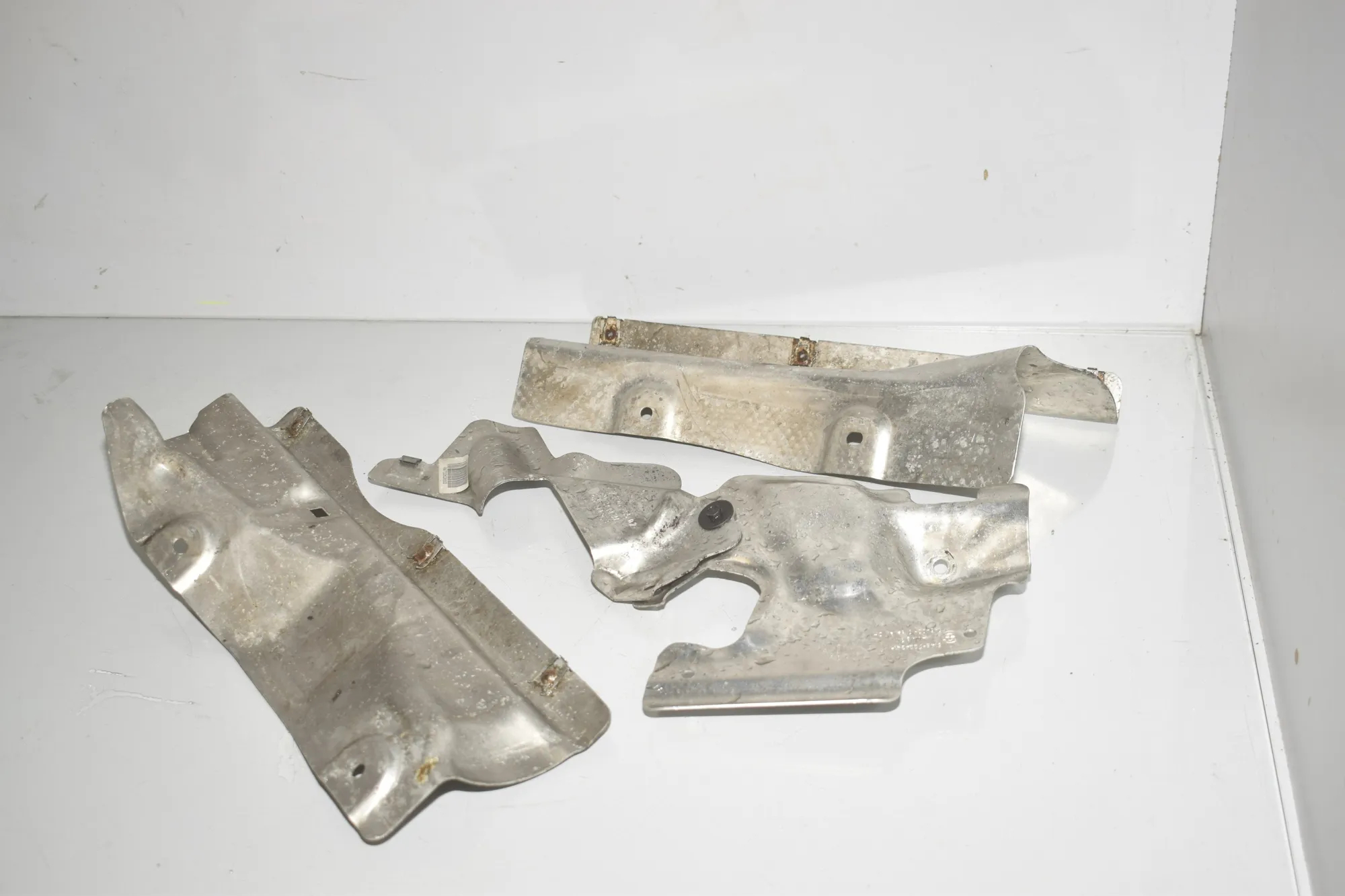 Heat Protection – OEM 7202853 · BMW 5 Touring (F11) M 550 d xDrive 2012 – 2