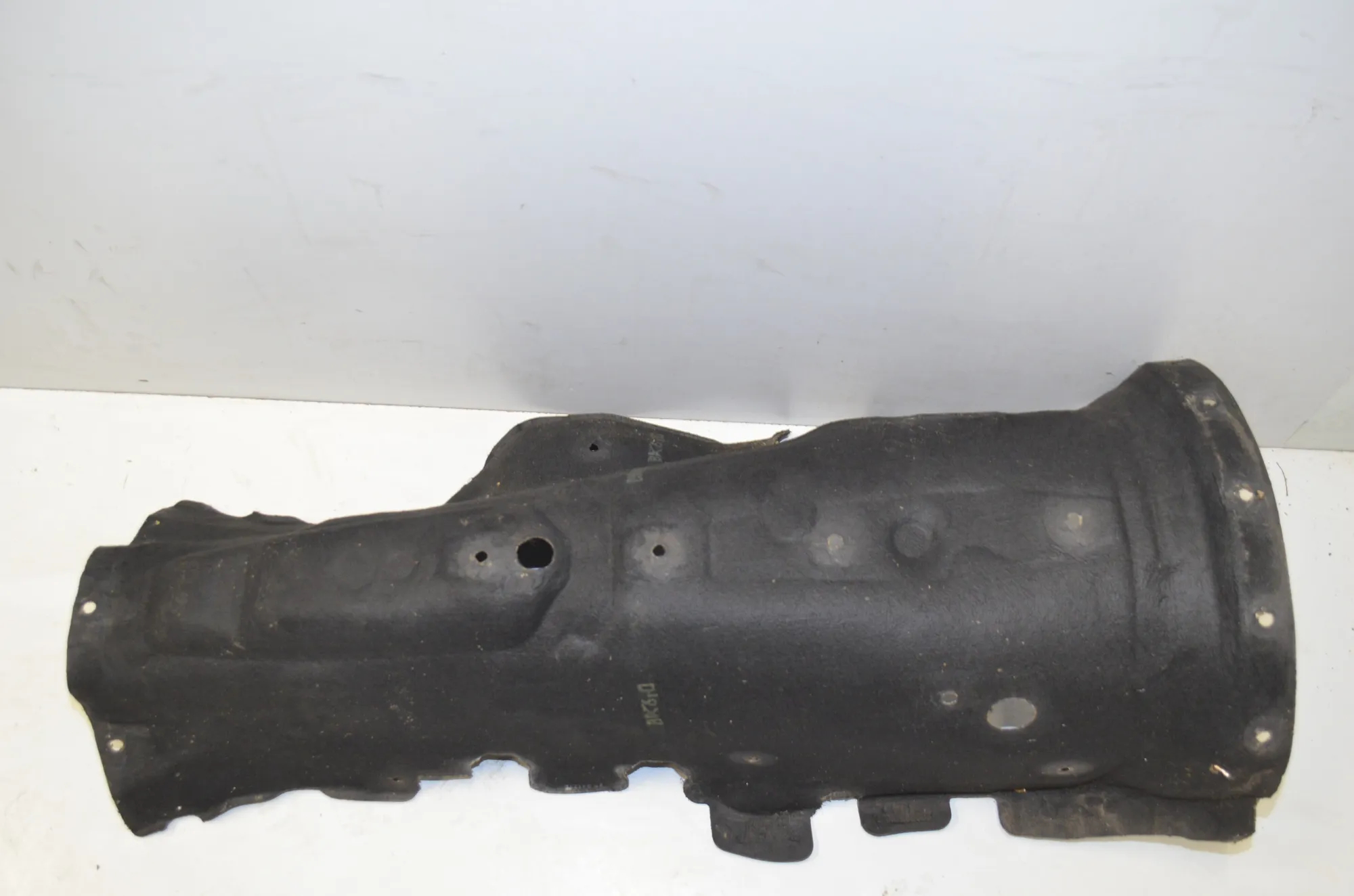 Gearbox Cover – OEM 9139214 · BMW 5 Touring (F11) M 550 d xDrive 2012 – 3