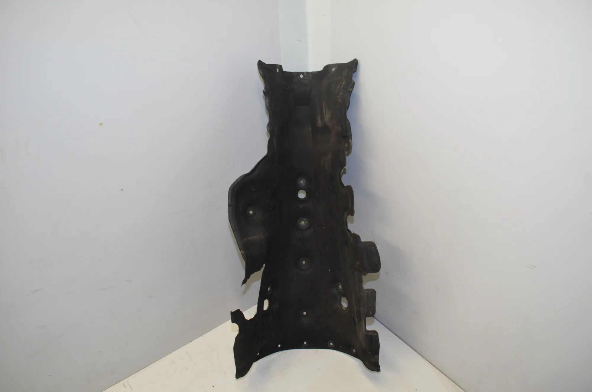 Gearbox Cover – OEM 9139214 · BMW 5 Touring (F11) M 550 d xDrive 2012 – 4