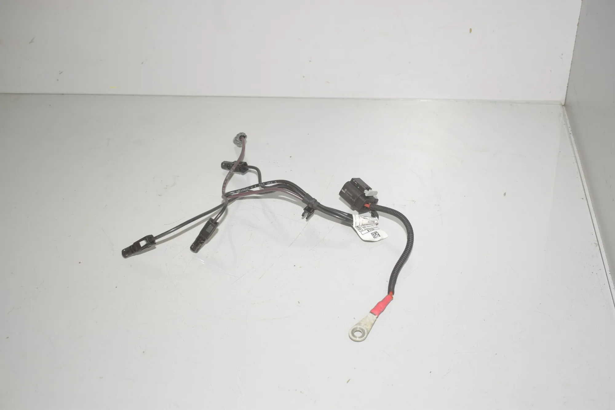 Glow Plug Wires – OEM 8592700 · BMW X1 (F48) xDrive 18 d 2017 – 2