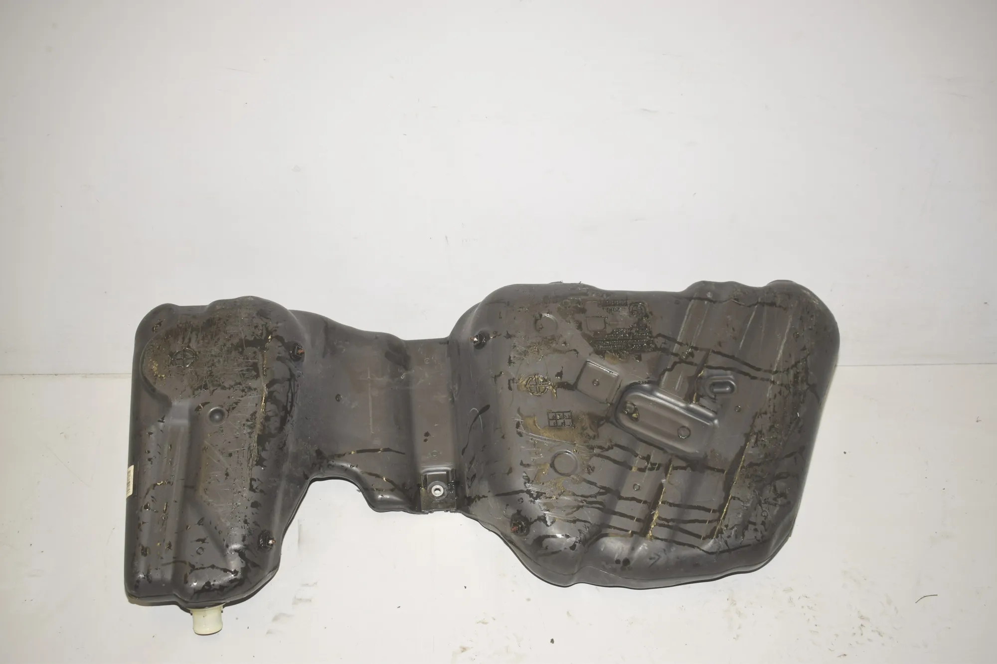 Fuel Tank – OEM 7294609 · BMW 3 Touring (F31) 330 d 2016 – 3