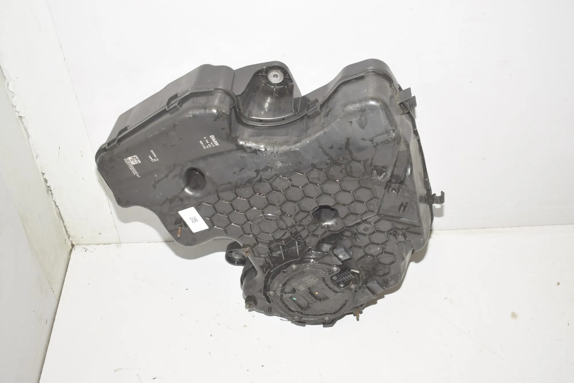 AdBlue Tank – OEM 8740421 · BMW 2 Active Tourer (U06) (2021 - -) 218d 2022 – 2