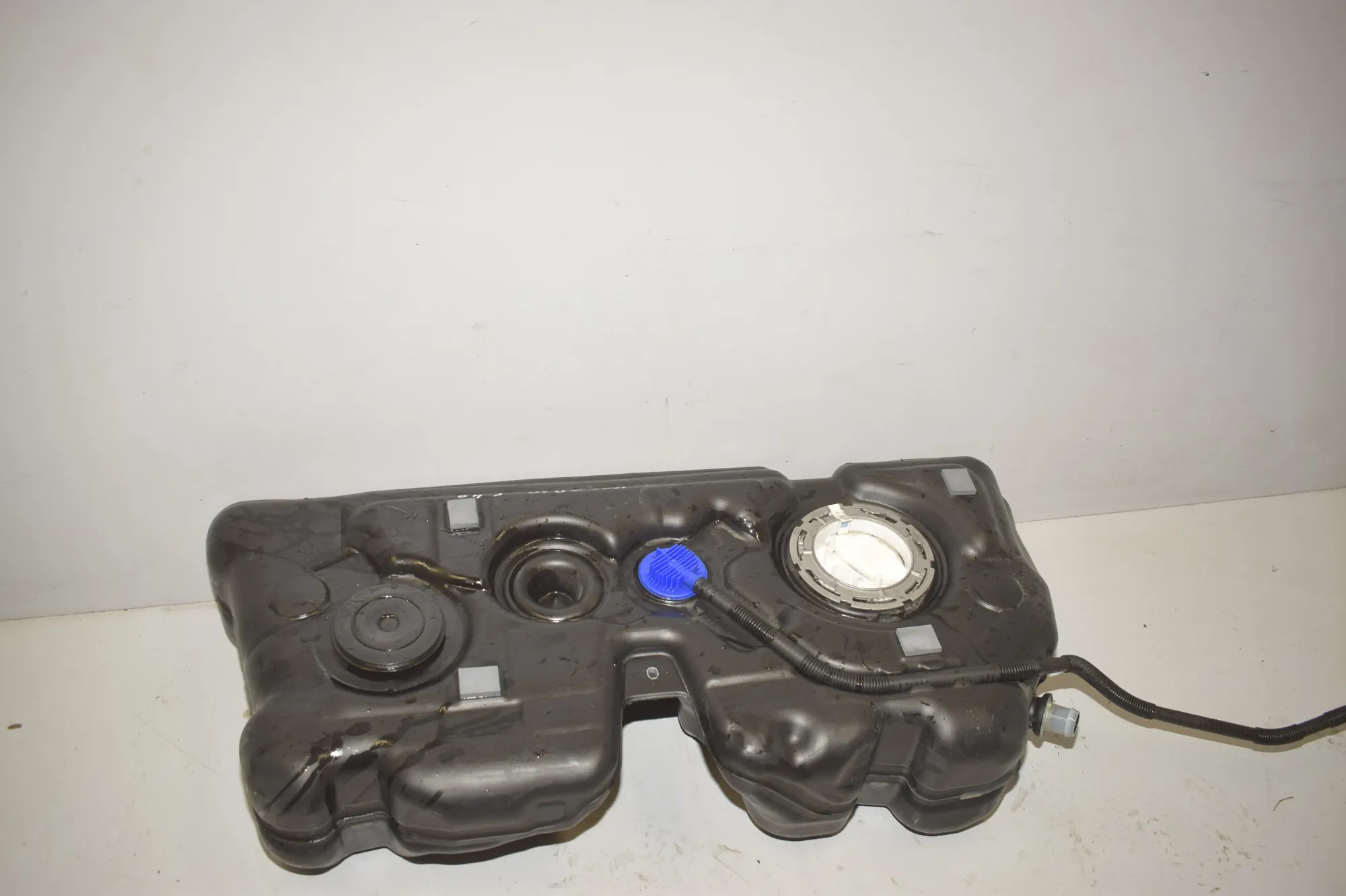 Fuel Tank – OEM 7453431 · BMW X1 (F48) xDrive 18 d 2018 – 2