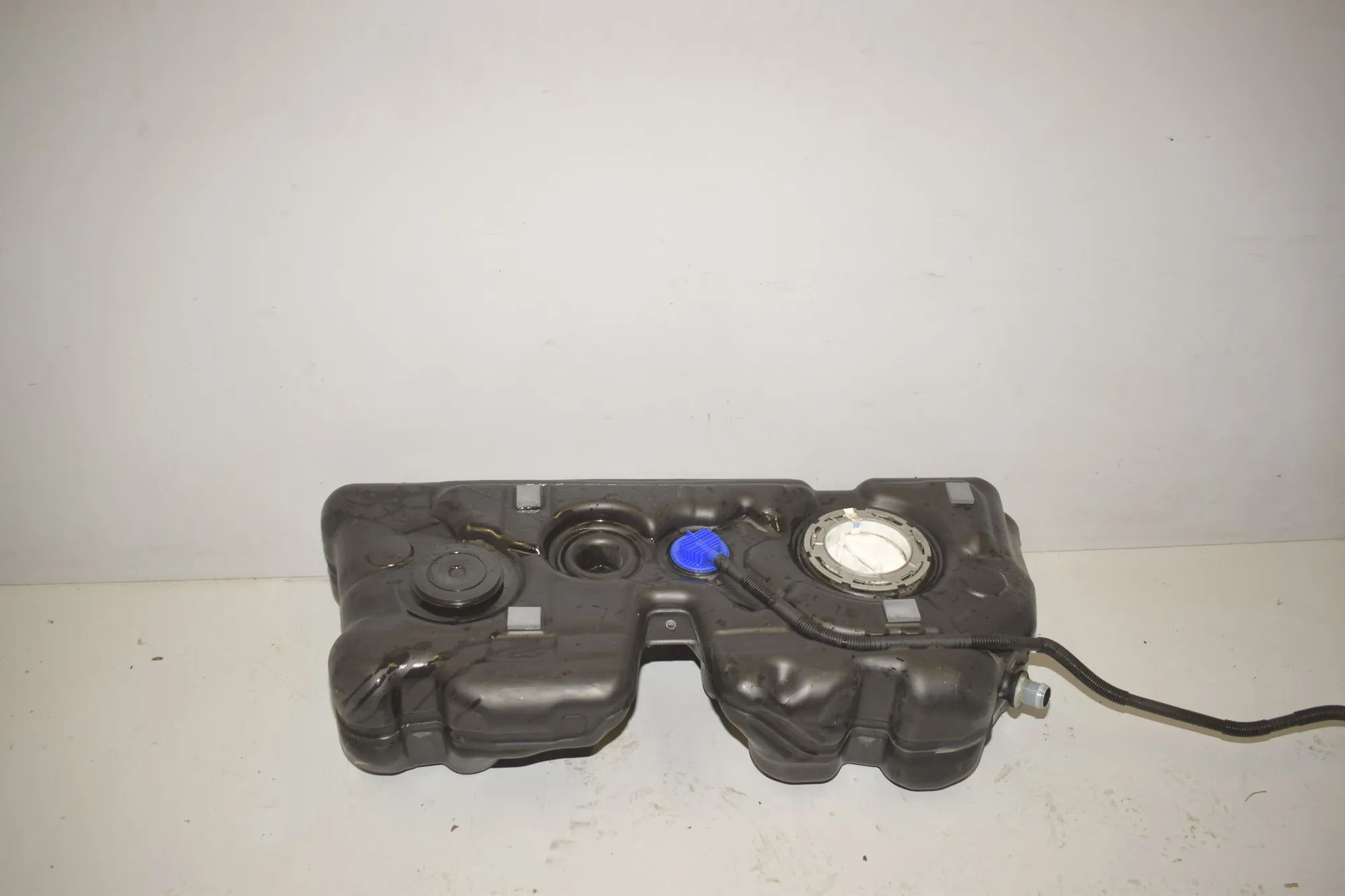 Fuel Tank – OEM 7453431 · BMW X1 (F48) xDrive 18 d 2018