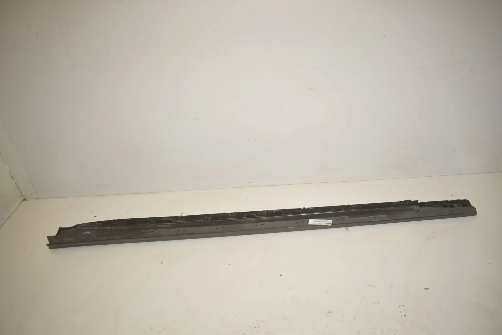 Left Side Plastic Sideskirt Cover – OEM 7256911 · BMW 3 (F30, F80) 318 d 2013 – 3