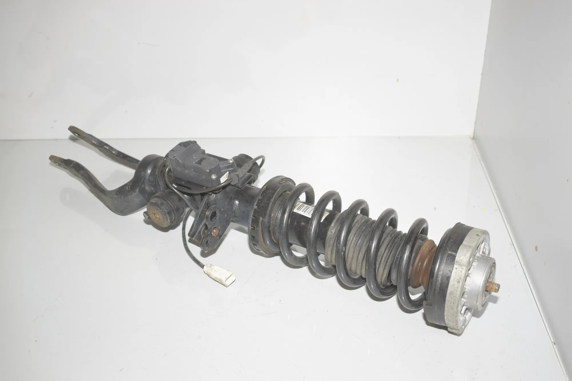 Front Right Shock Absorber – OEM 6856984 · BMW 5 Touring (F11) M 550 d xDrive 2012 – 2