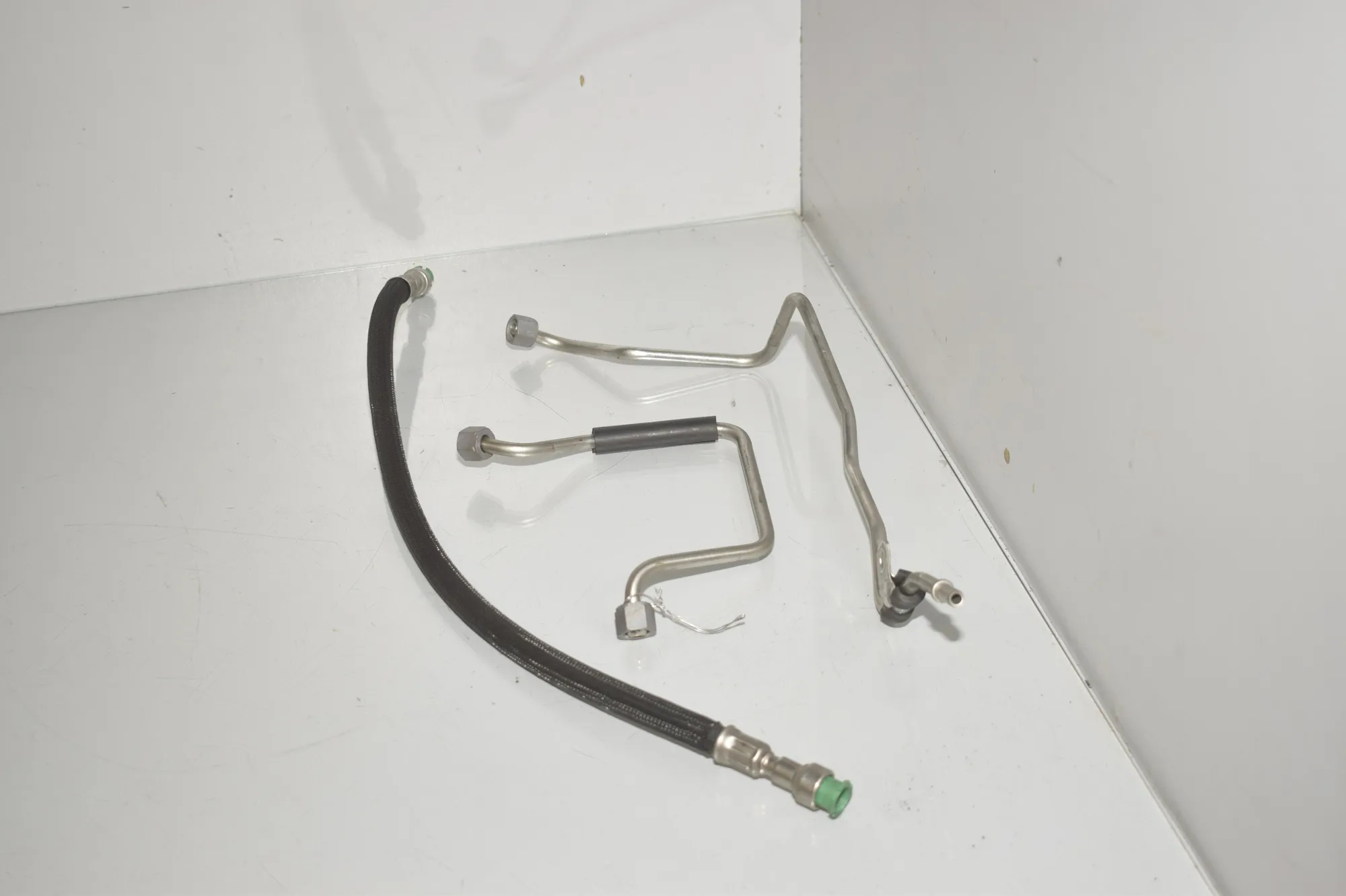 Other tubes – OEM 7574675 · BMW X1 (E84) sDrive 20 i 2013 – 3