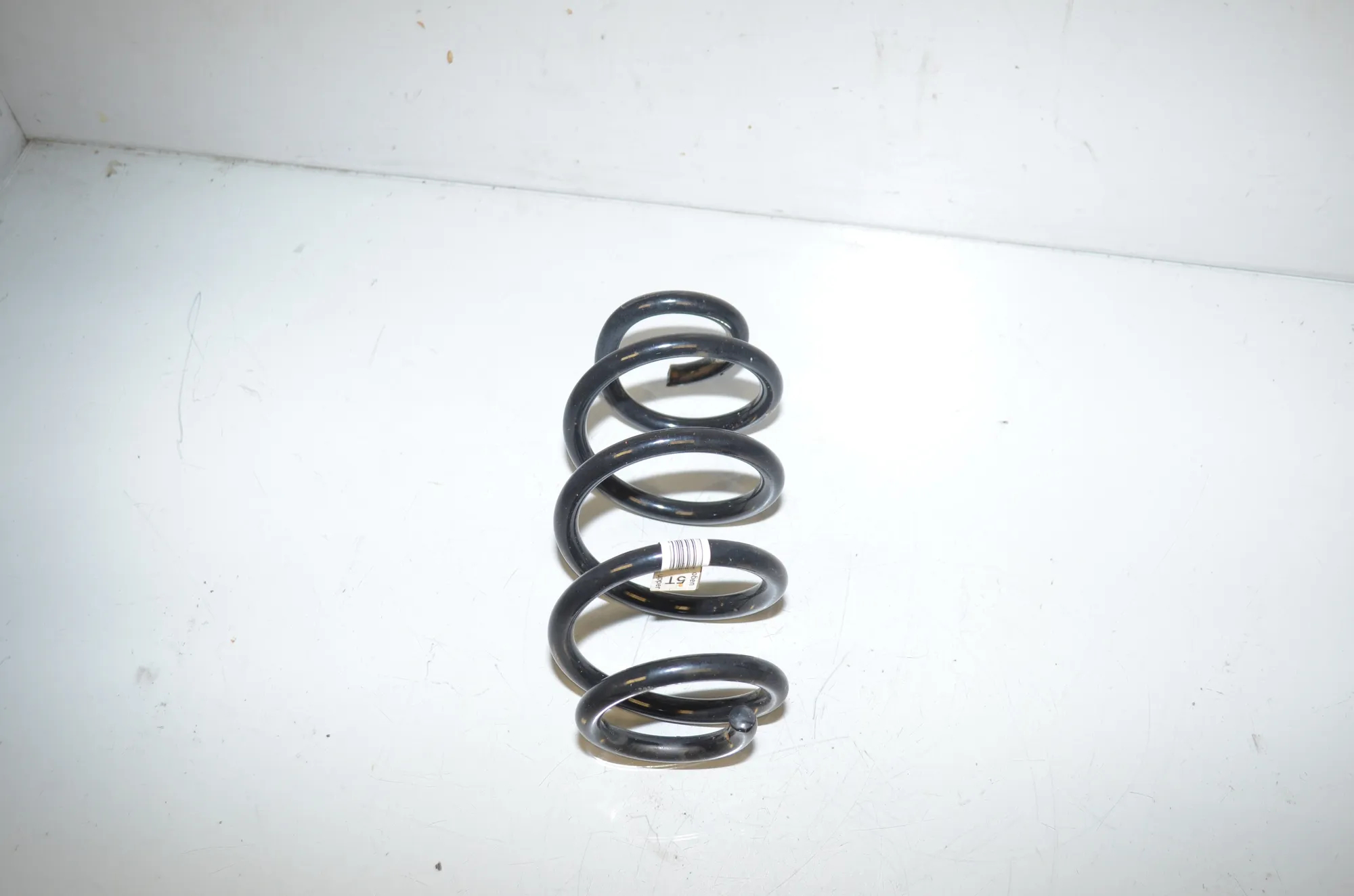 Rear Right Coil Spring – OEM 6892119 · BMW 1 (F40) (2019 - -) (F40)118i 2020 – 3