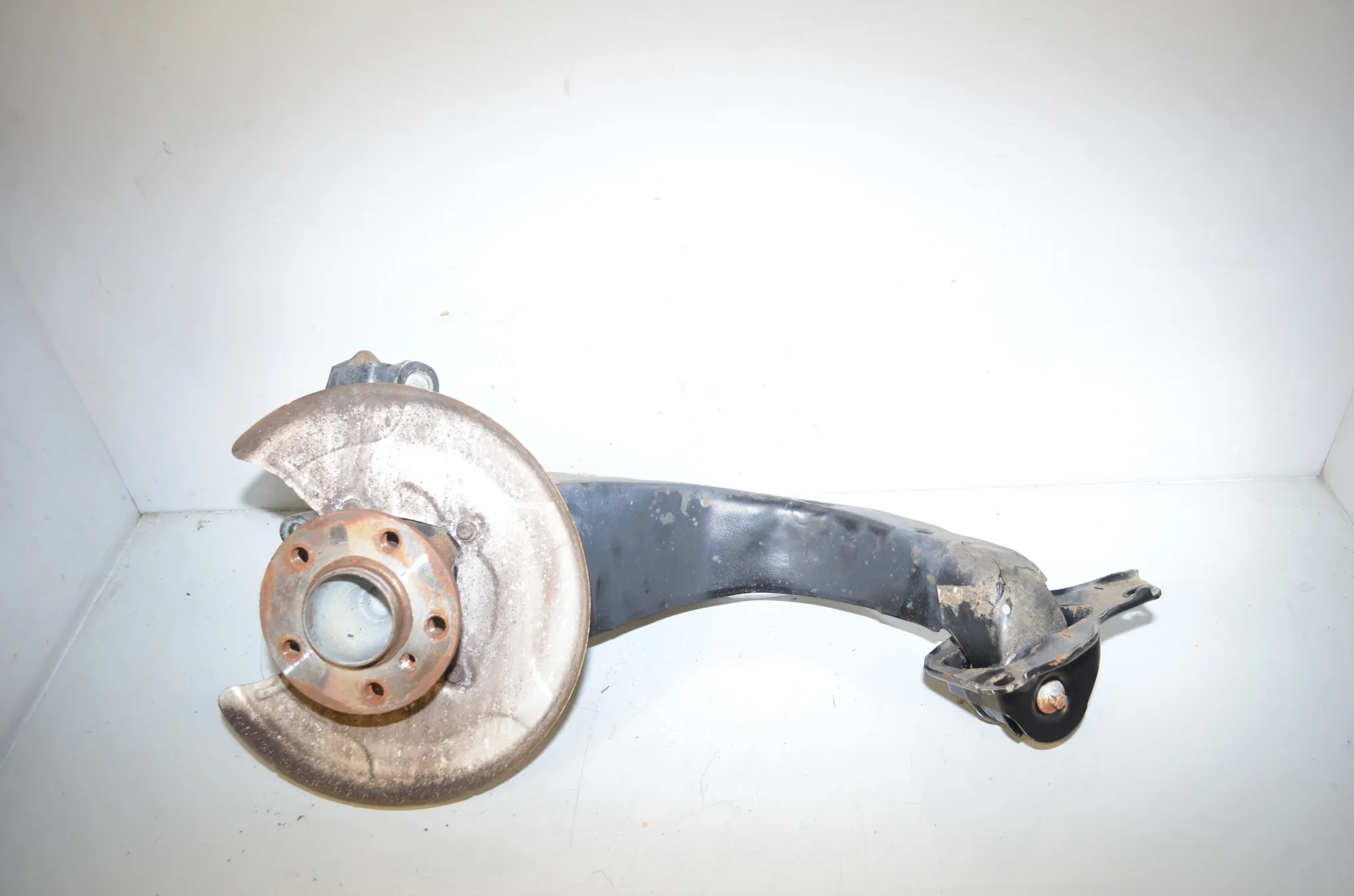 Rear Left Wheel Hub Spindle – OEM 8842879 · BMW 1 (F40) (2019 - -) (F40)118i 2020 – 2