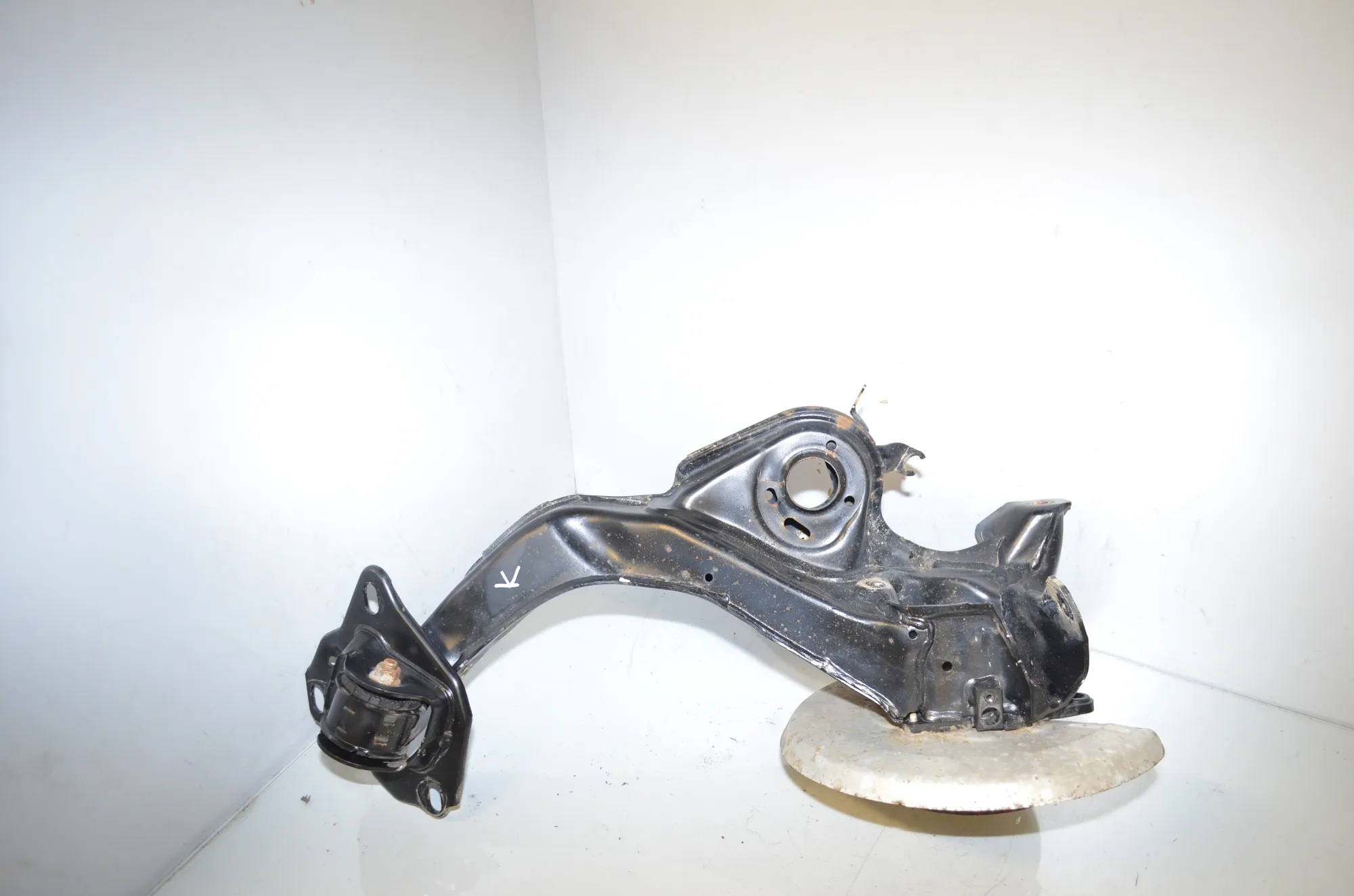 Rear Left Wheel Hub Spindle – OEM 8842879 · BMW 1 (F40) (2019 - -) (F40)118i 2020 – 4
