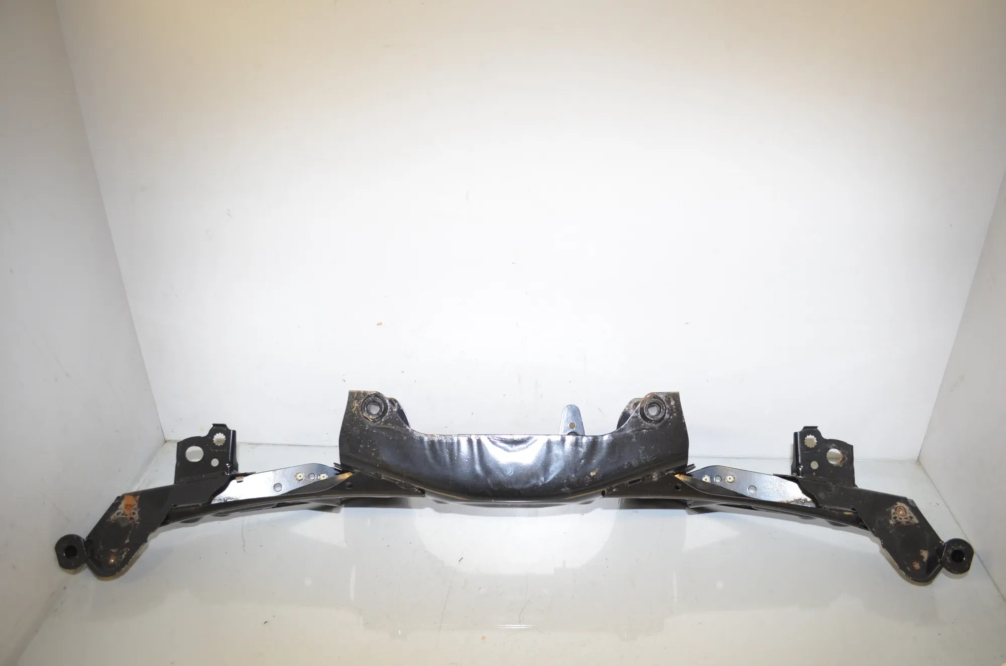 Rear Subframe – OEM 6851560 · BMW 1 (F40) (2019 - -) (F40)118i 2020 – 4