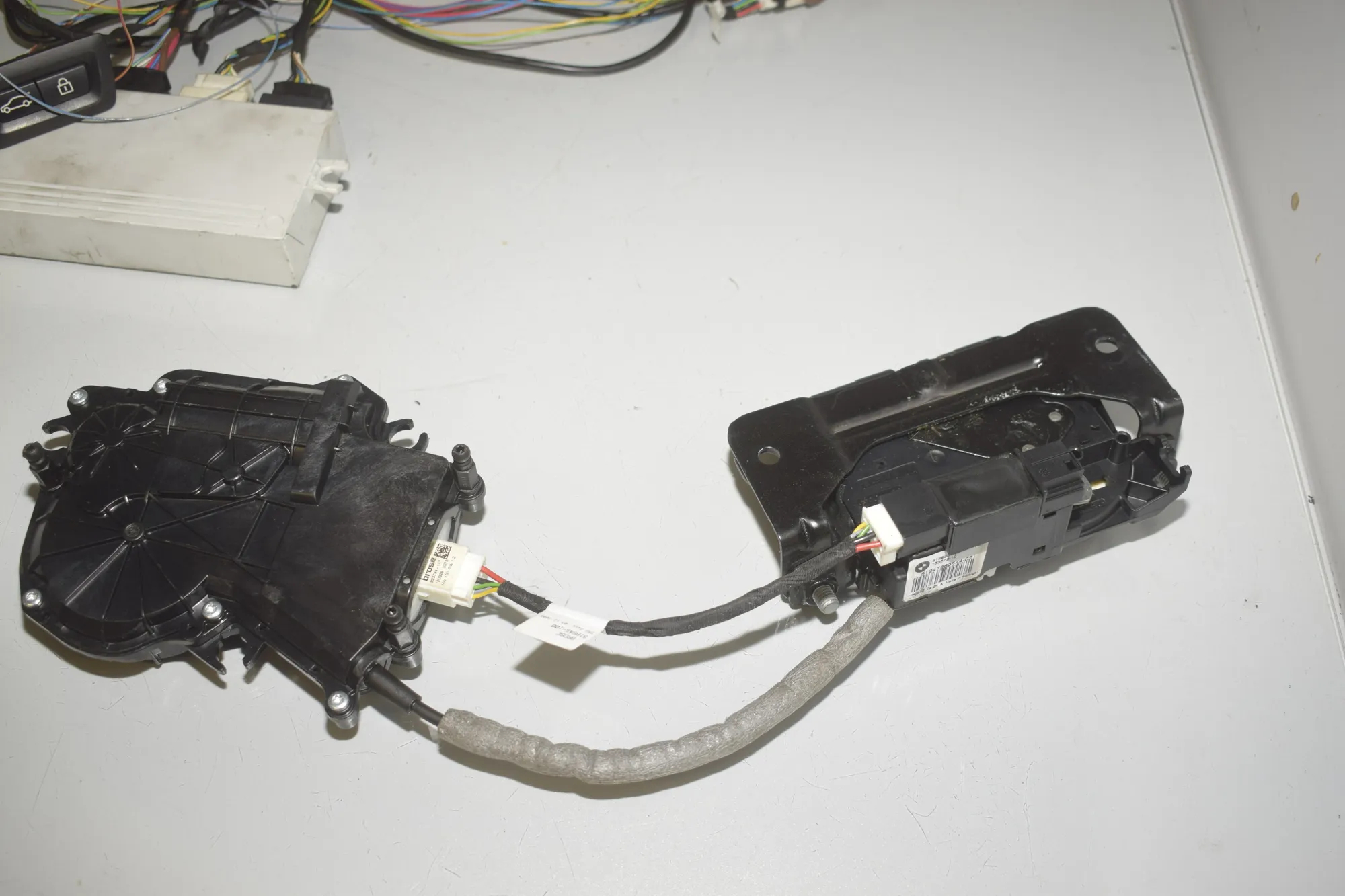 Electric Tailgate Opening Kit – OEM 7208371 · BMW 5 Touring (F11) M 550 d xDrive 2012 – 7