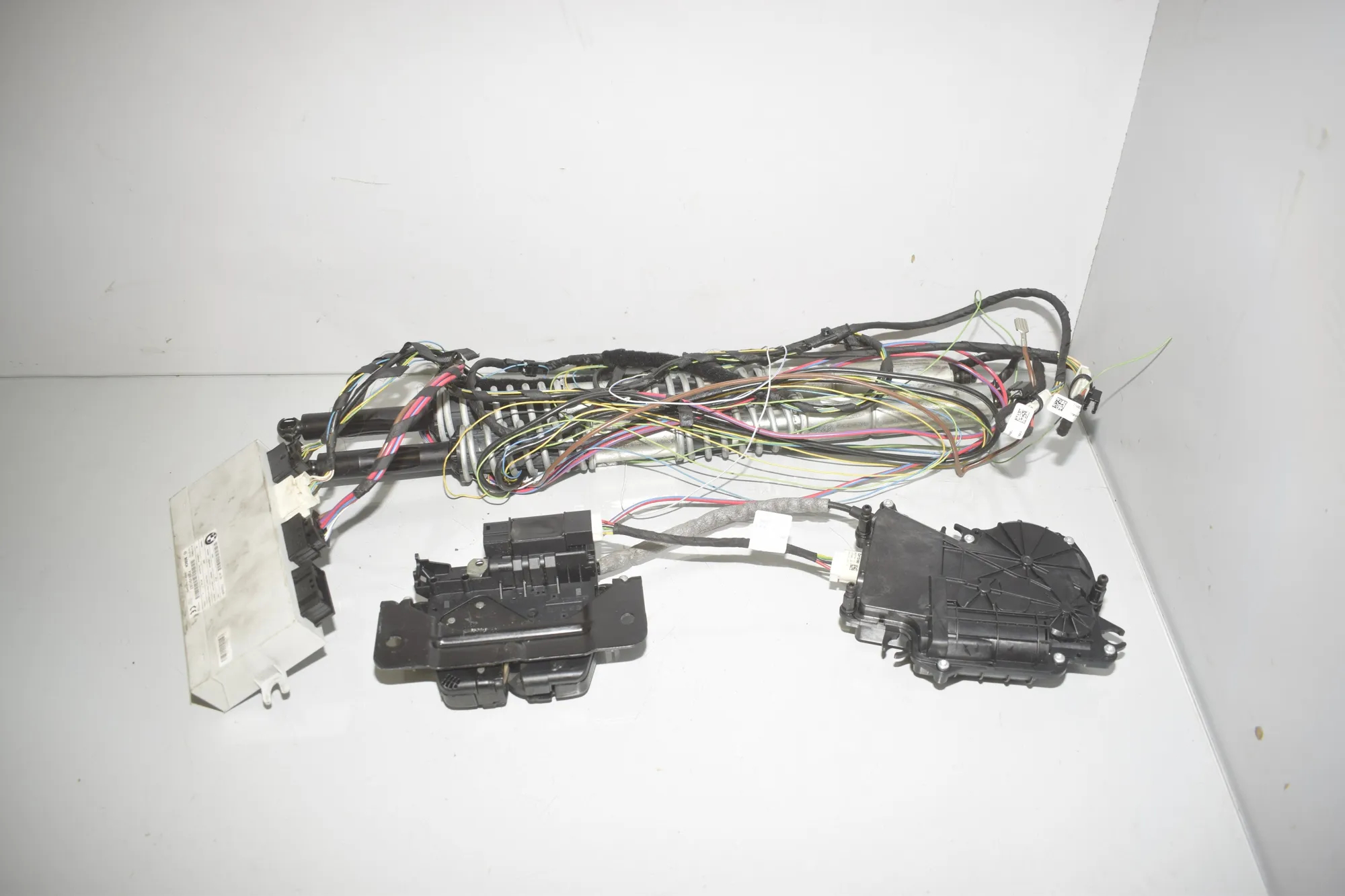 Electric Tailgate Opening Kit – OEM 7208371 · BMW 5 Touring (F11) M 550 d xDrive 2012 – 4